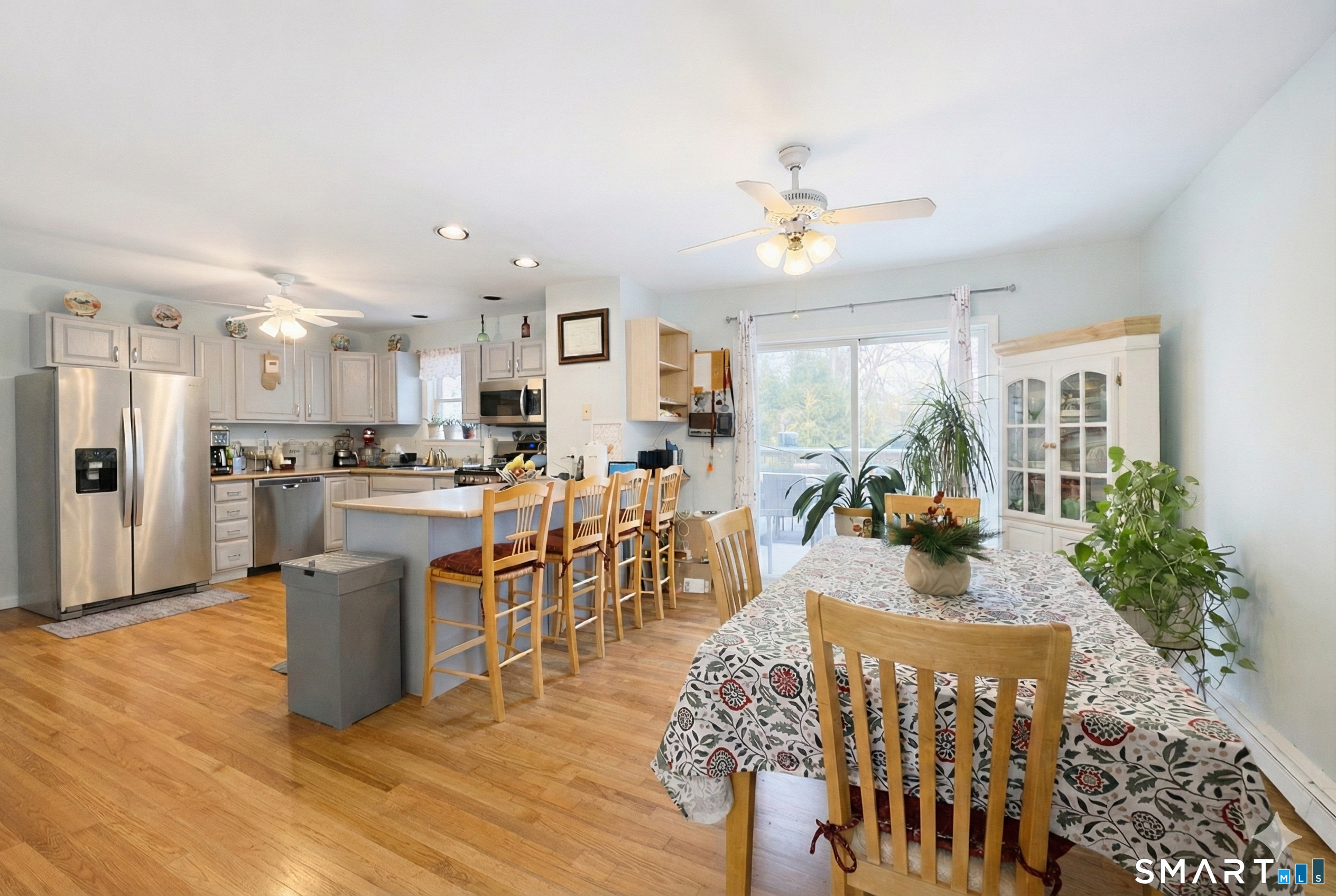 Homes for sale in Stamford, CT | 98 Scofield Ave, Stamford, CT 06906 | MLS# 24145854