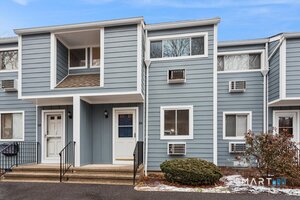 16 Donna Drive, Unit APT 20