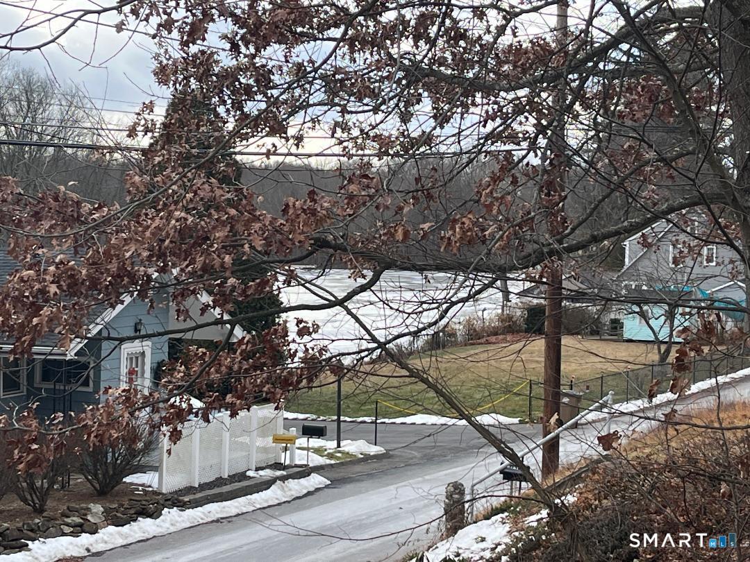 Photo 33 of 61 Tankerhoosen Road, Vernon, CT