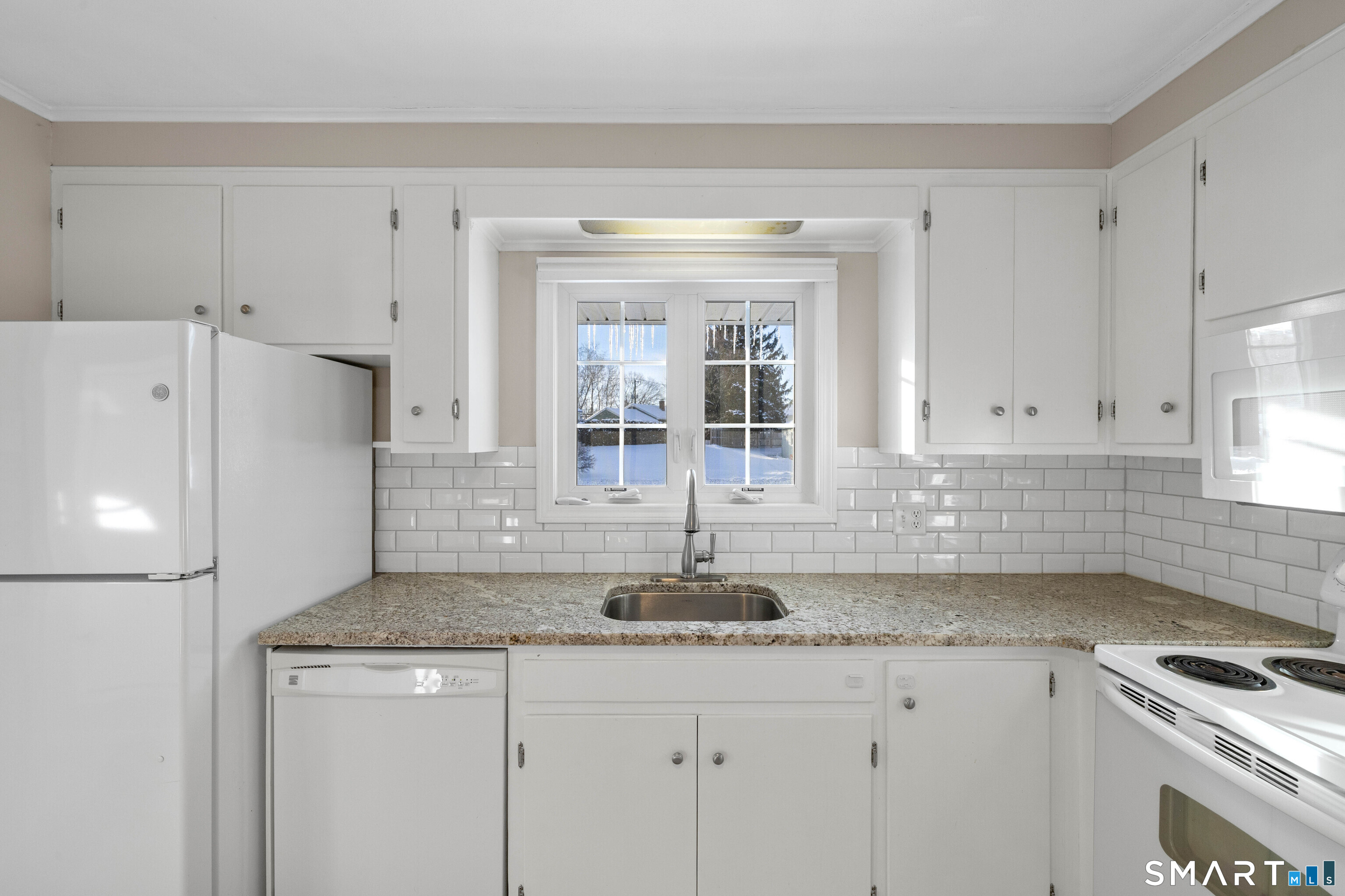 Photo 9 of 5 Faulkner Drive, East Lyme, CT