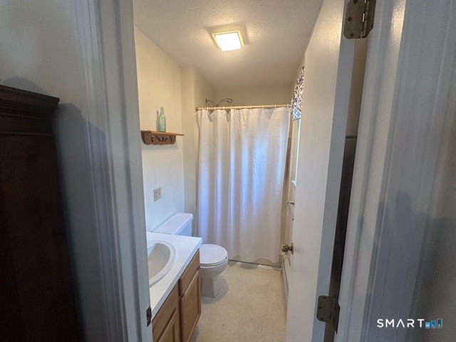 Photo 12 of 18 Kristen Court, East Haven, CT