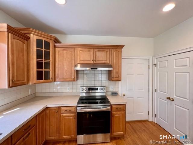 Photo 4 of 242 Upper Pattagansett Road, East Lyme, CT