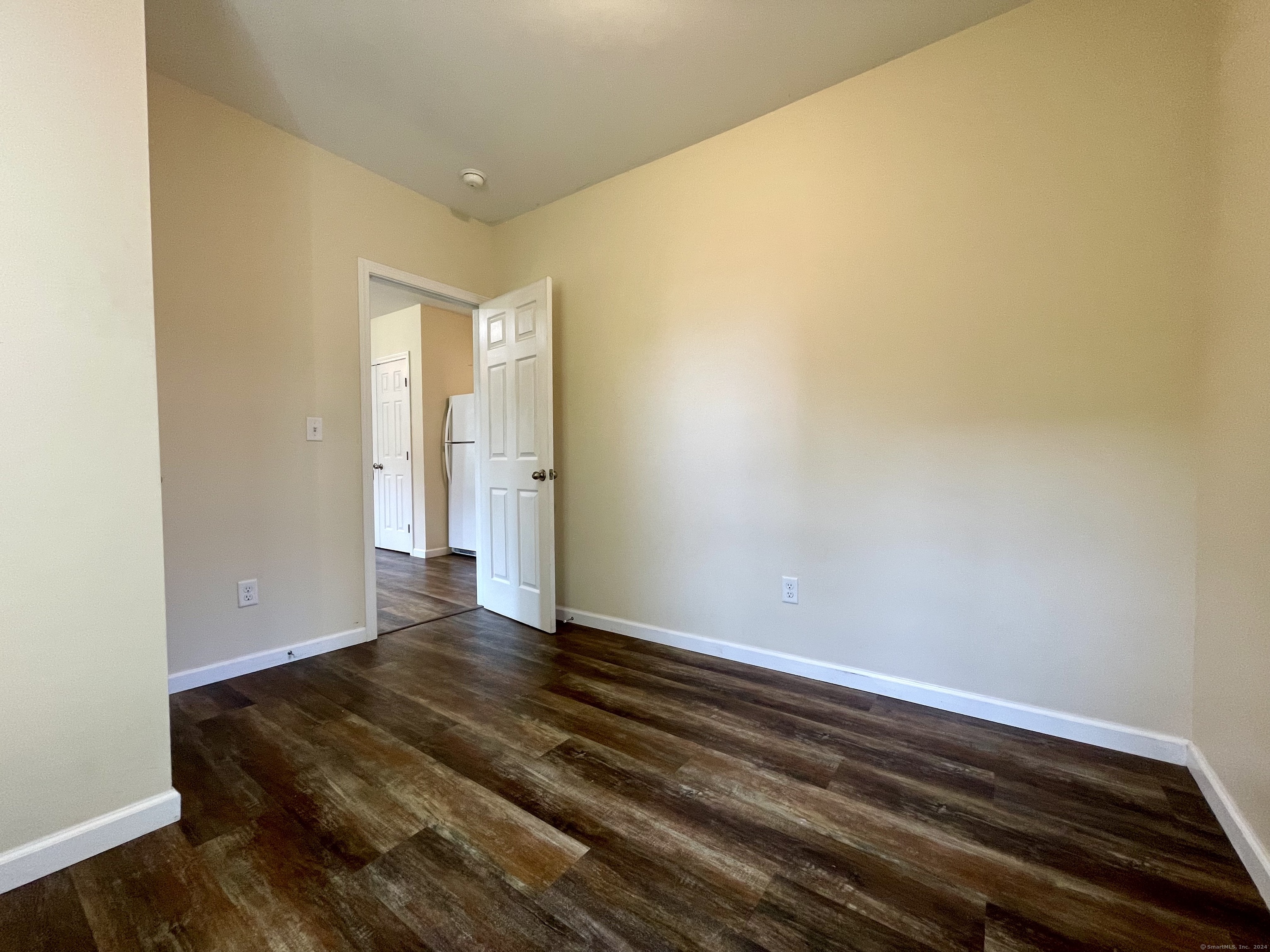 14 Dwight, Bristol, 06010, 2 Bedrooms Bedrooms, 0 ,1 BathroomBathrooms,Residential Rental,For Sale,Dwight,0,24146636