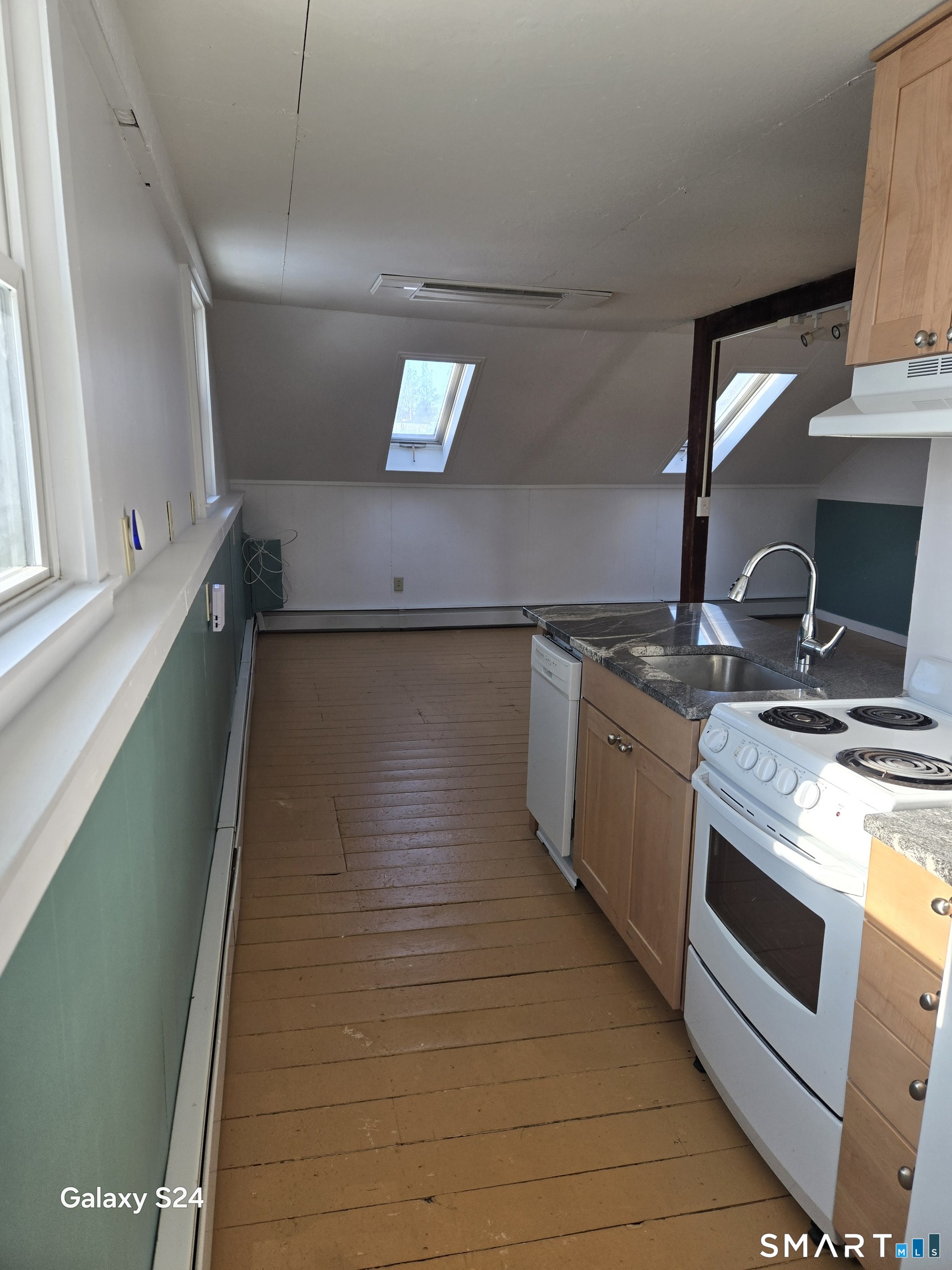 Photo 5 of 60 Grove Street, Clinton, CT