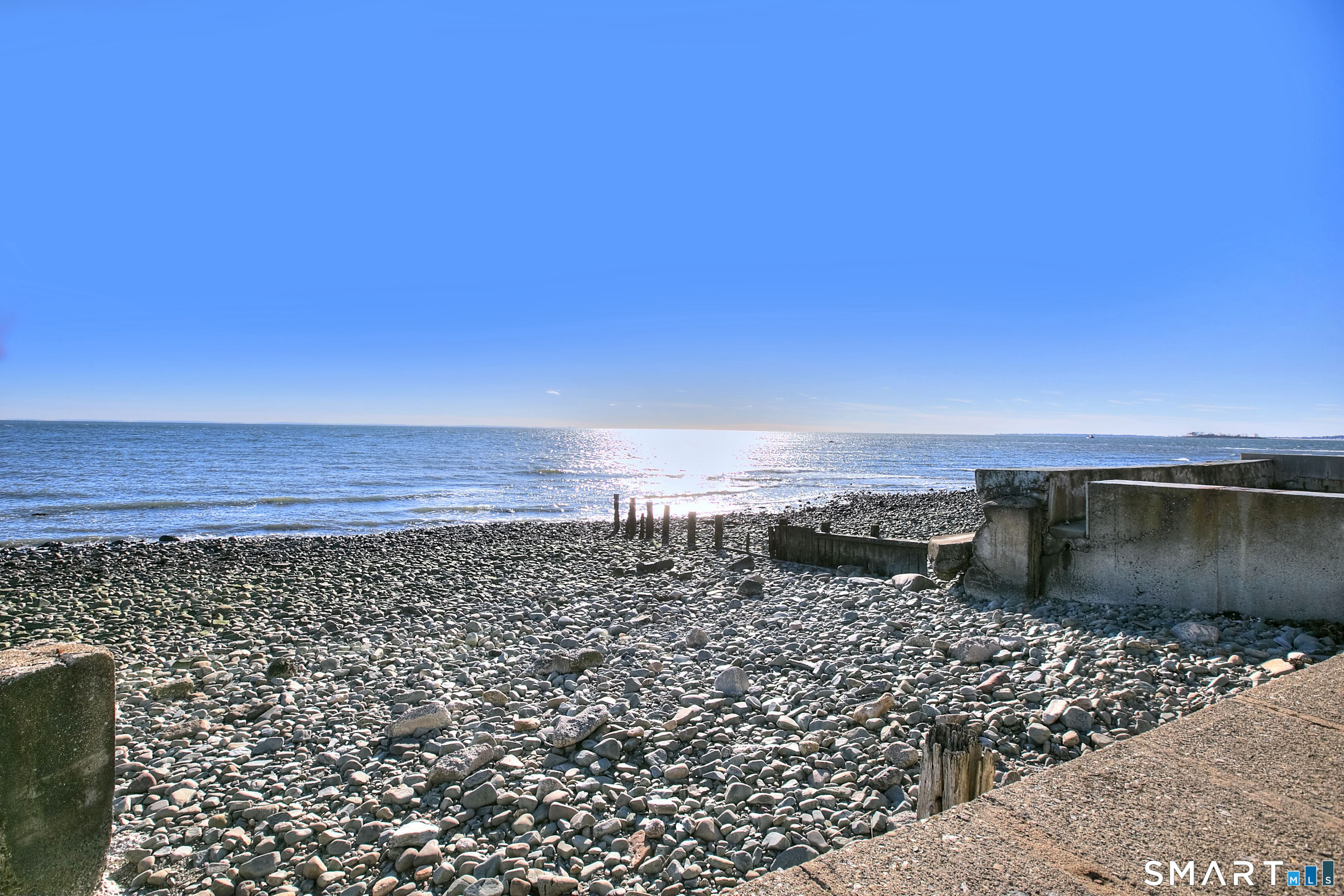 Homes for sale in Milford, CT | 51 Point Beach Dr, Milford, CT 06460 | MLS# 24146633