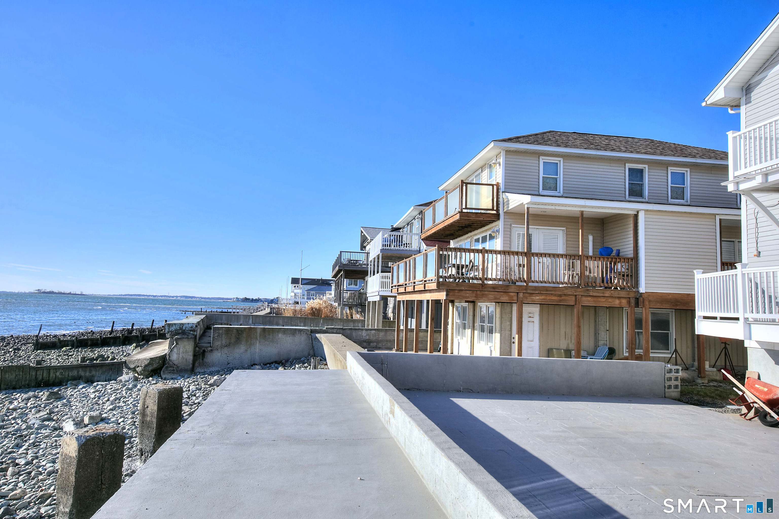 Homes for sale in Milford, CT | 51 Point Beach Dr, Milford, CT 06460 | MLS# 24146633