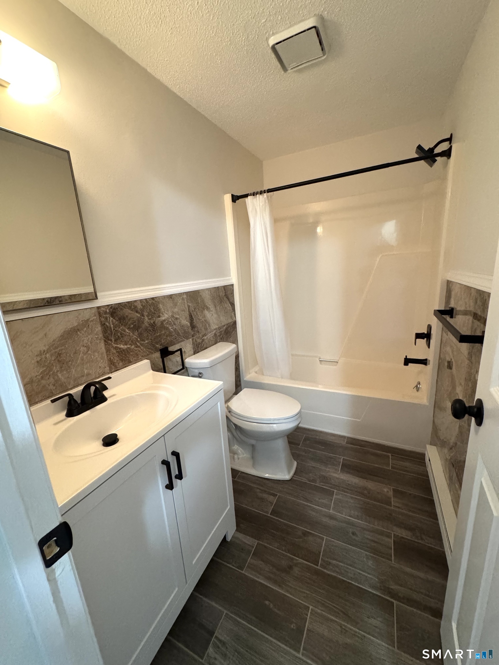 Photo 18 of 39 Horton Hill Road, Naugatuck, CT