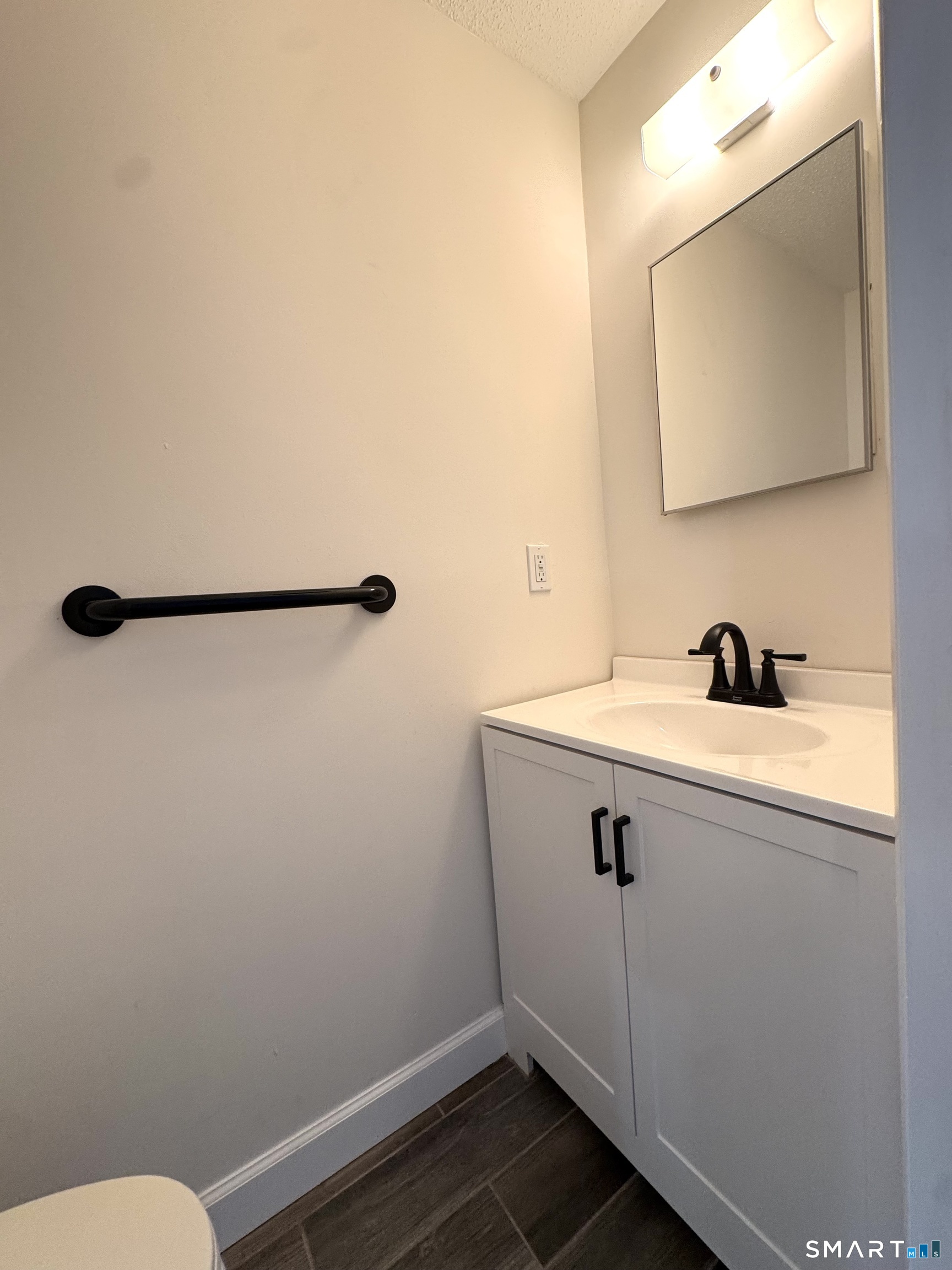 Photo 14 of 39 Horton Hill Road, Naugatuck, CT