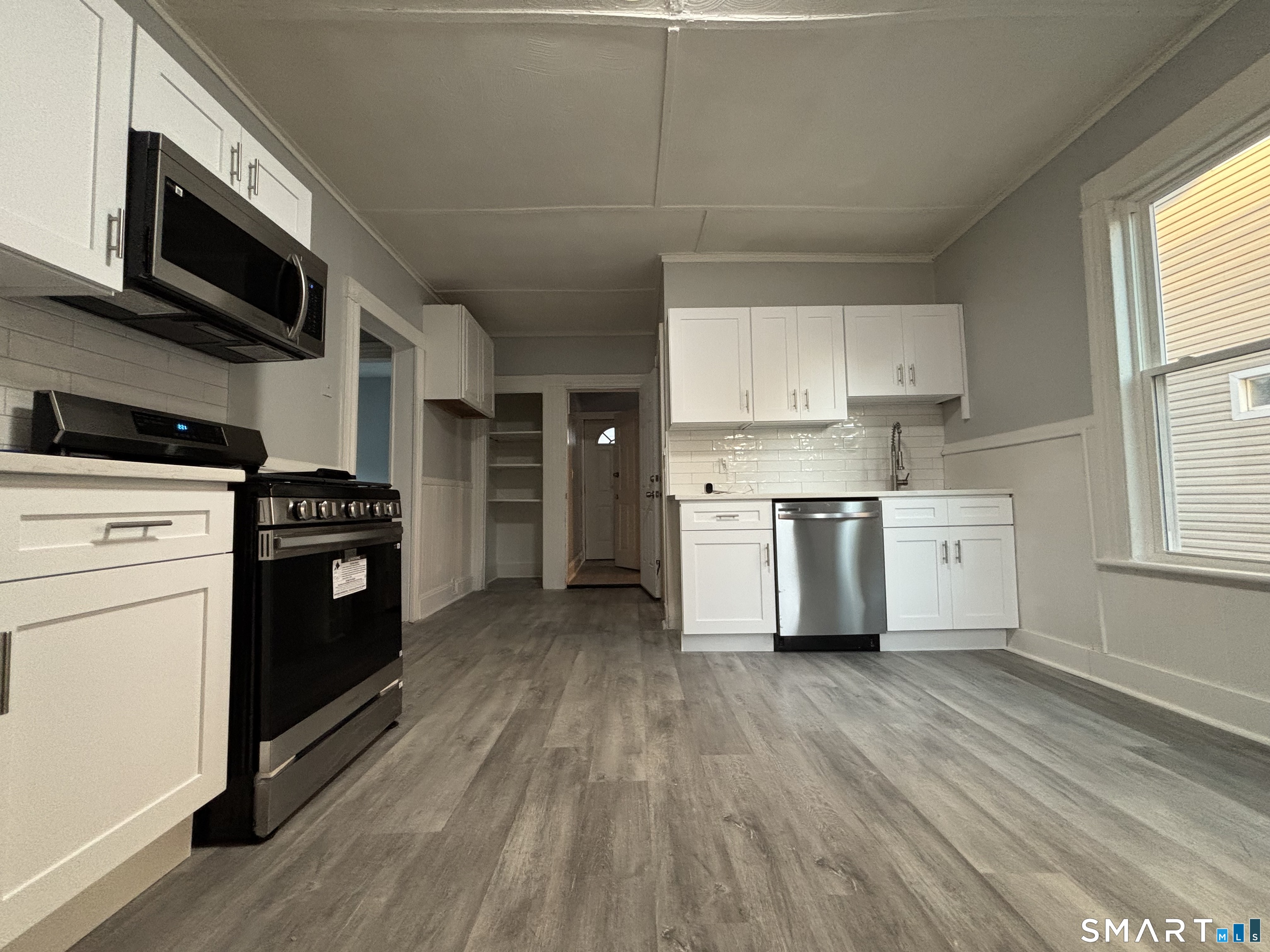 Photo 5 of 1158 Howard Avenue, Bridgeport, CT