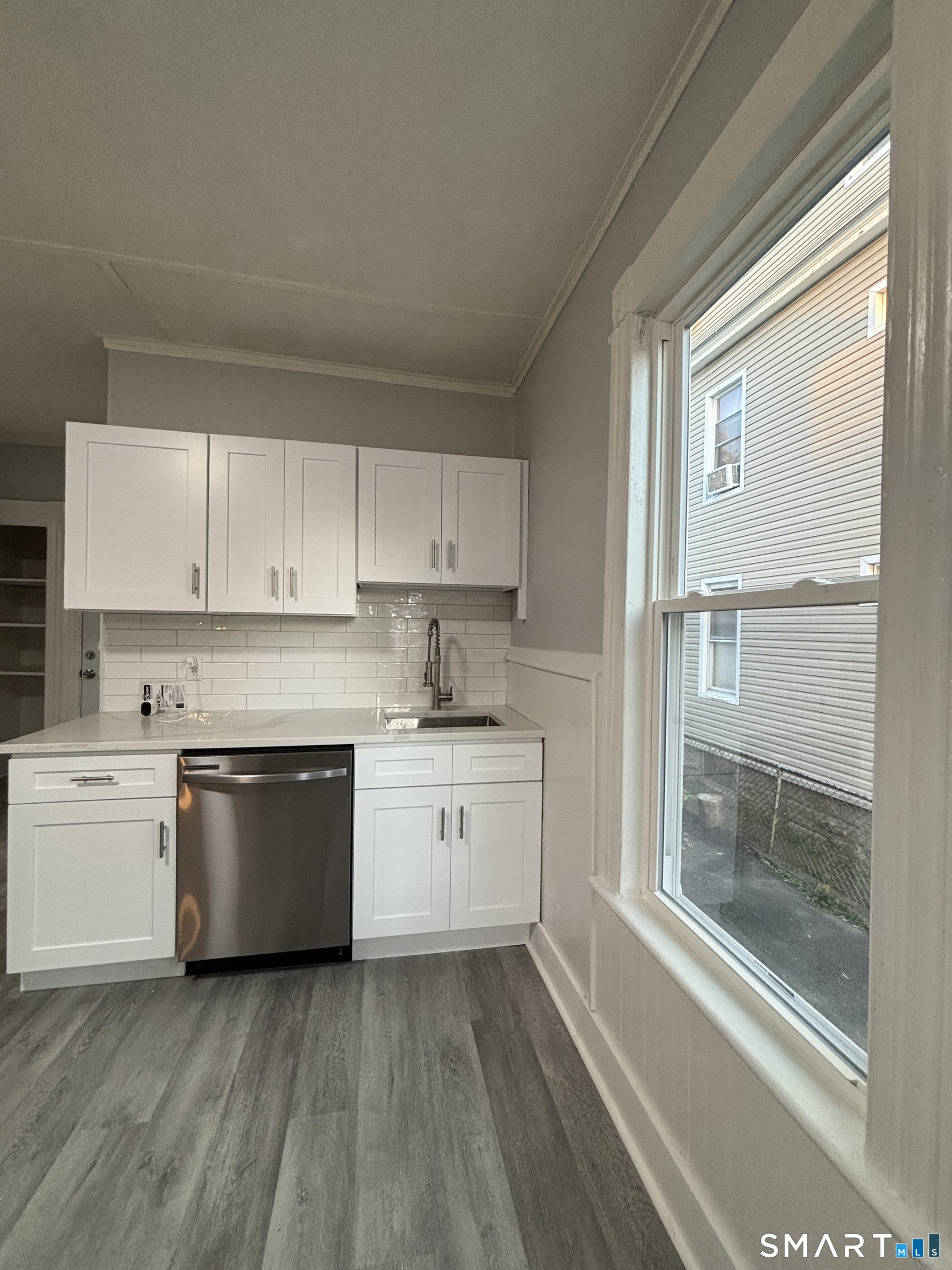 Photo 9 of 1158 Howard Avenue, Bridgeport, CT