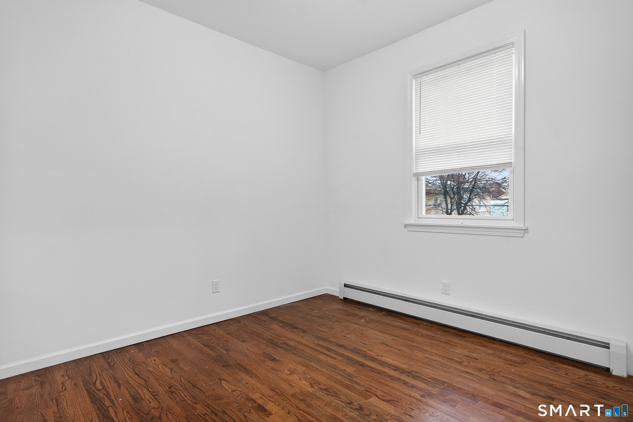 Photo 12 of 144 Cottage Street, Bridgeport, CT