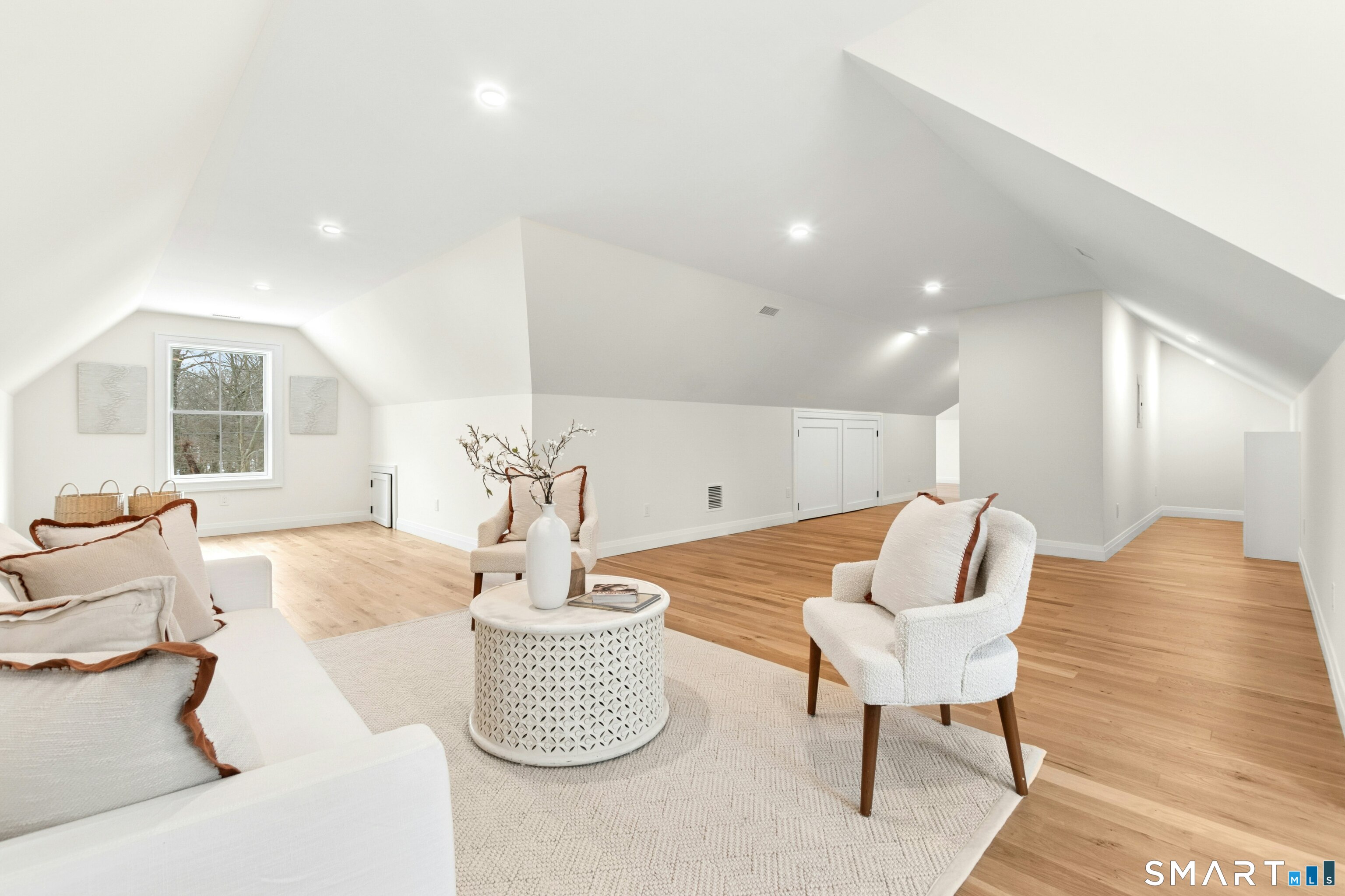 Photo 32 of 20 Marianne Road, Darien, CT