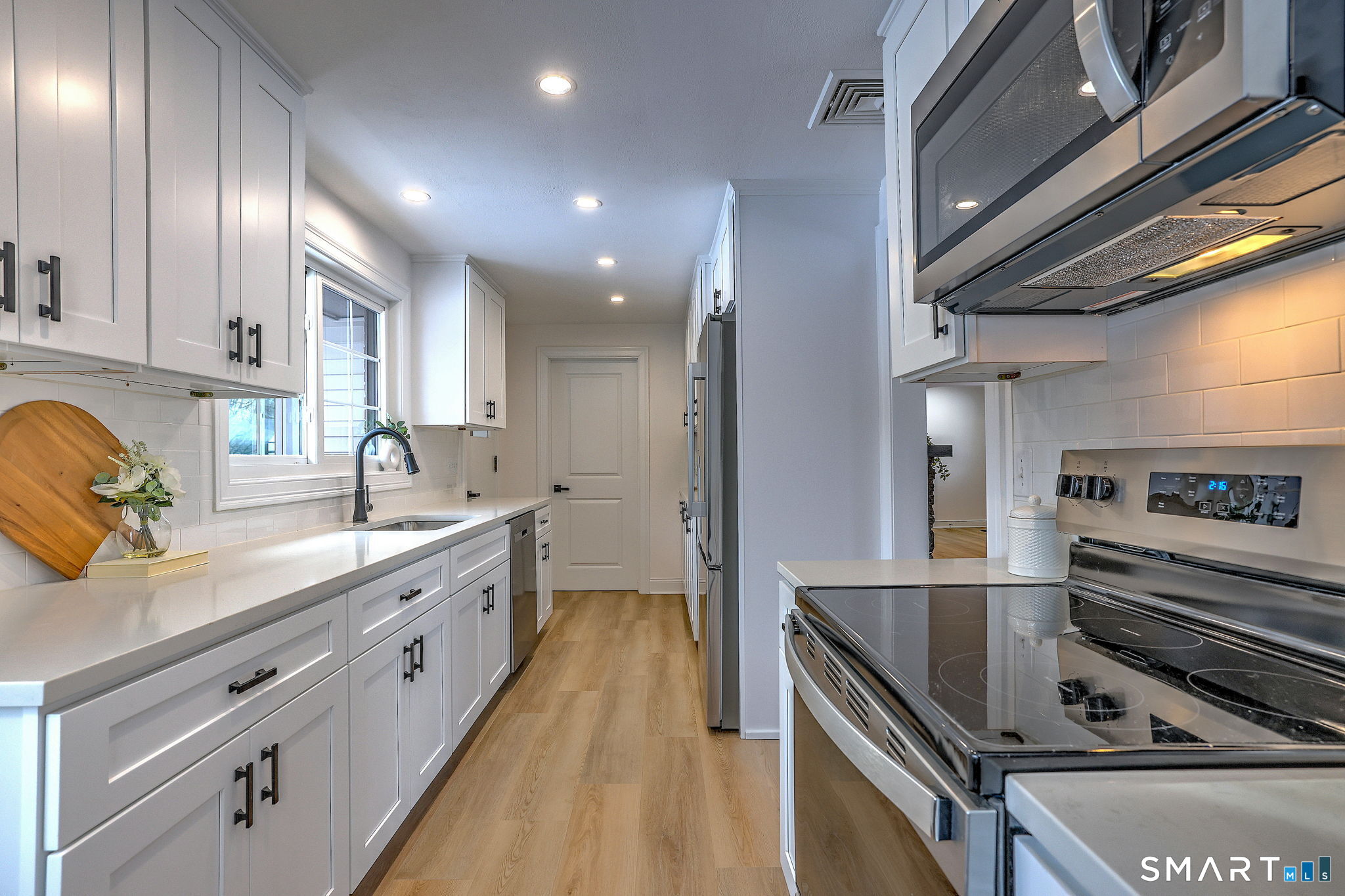 Photo 17 of 53 Geer Street, Cromwell, CT