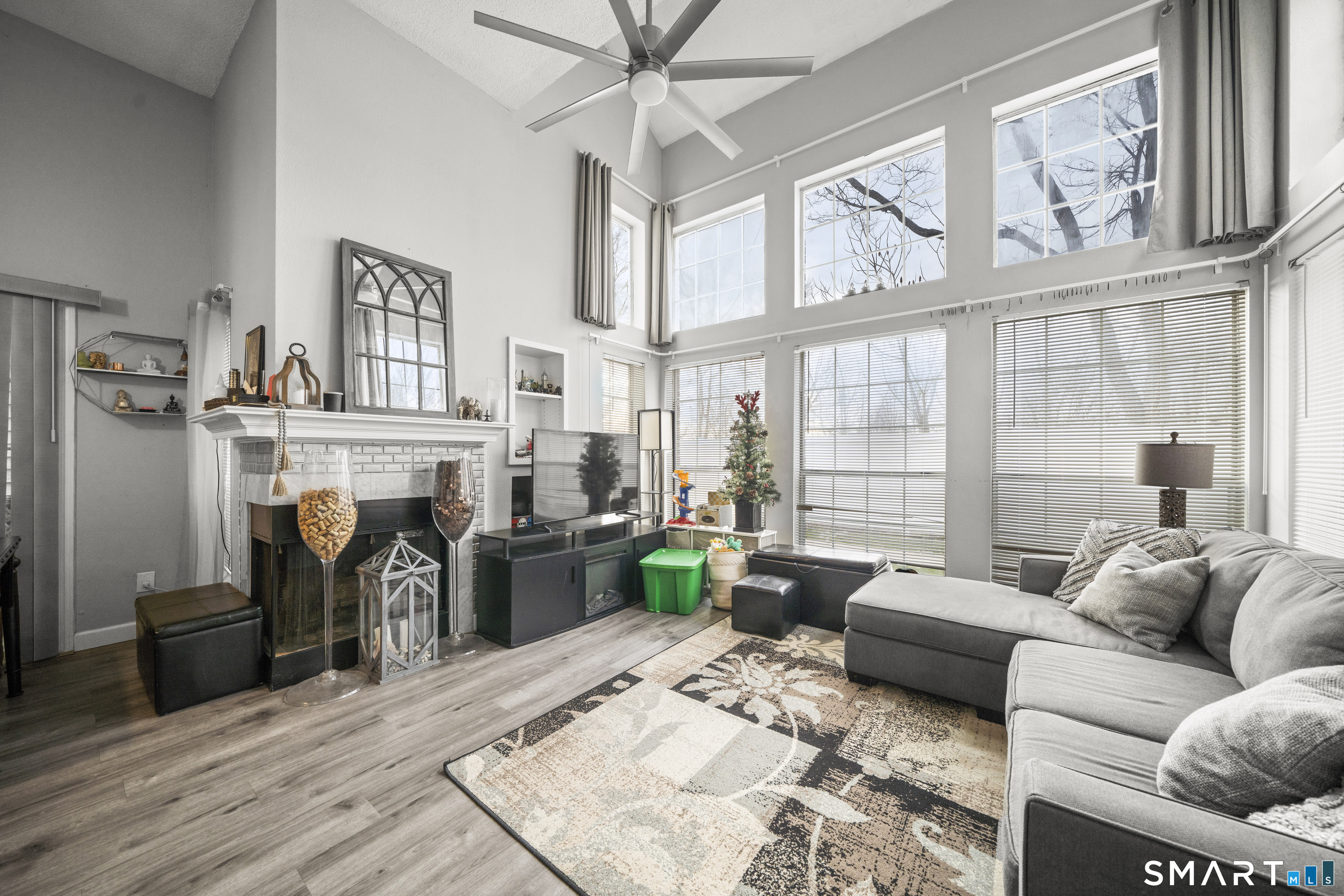 Photo 2 of 211 Carriage Crossing Lane, Middletown, CT