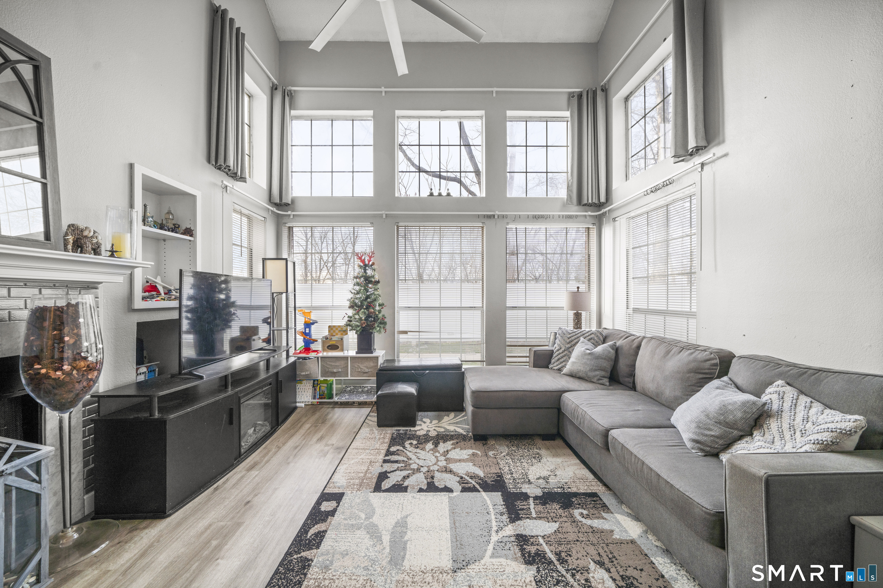 Photo 3 of 211 Carriage Crossing Lane, Middletown, CT