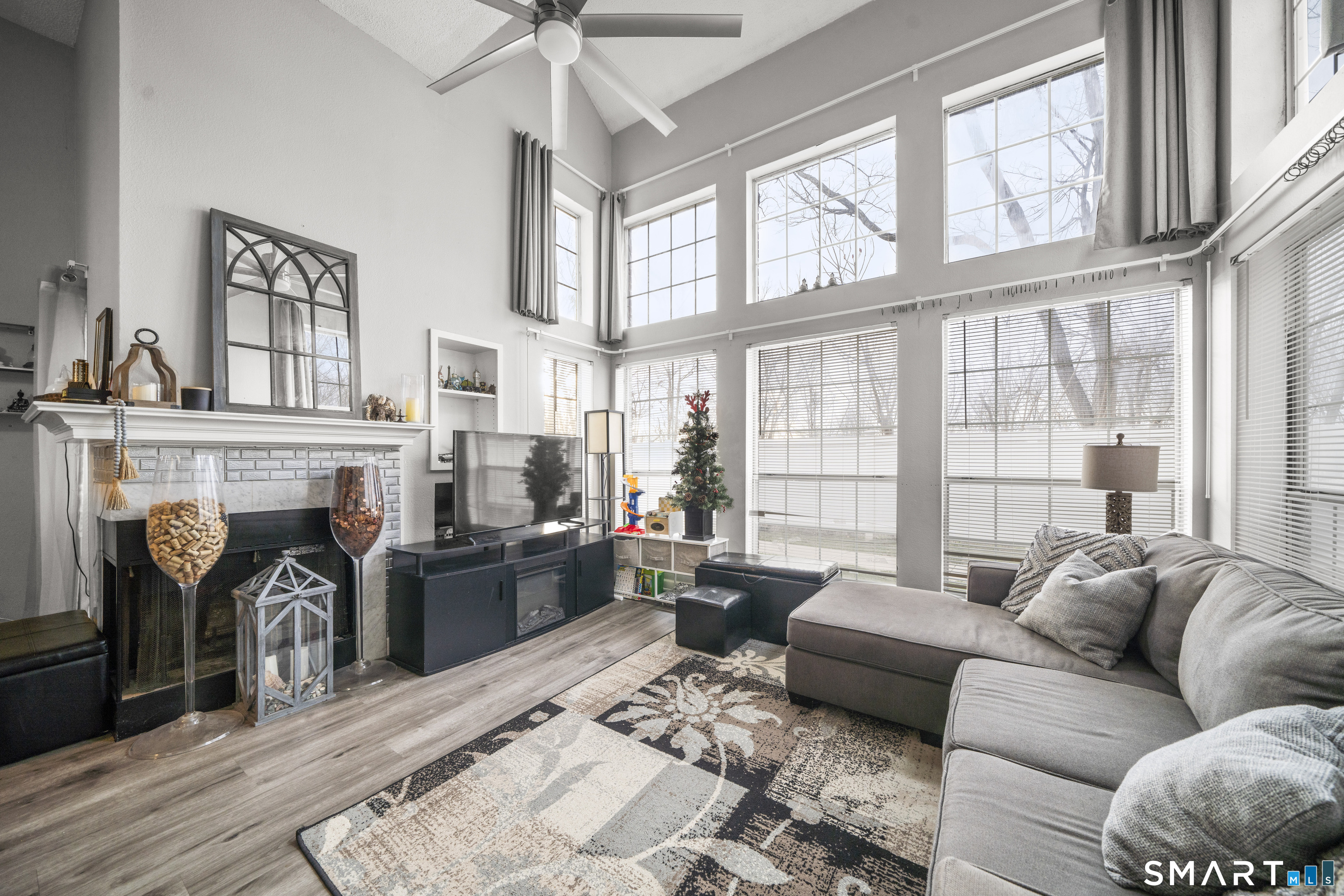 Photo 4 of 211 Carriage Crossing Lane, Middletown, CT