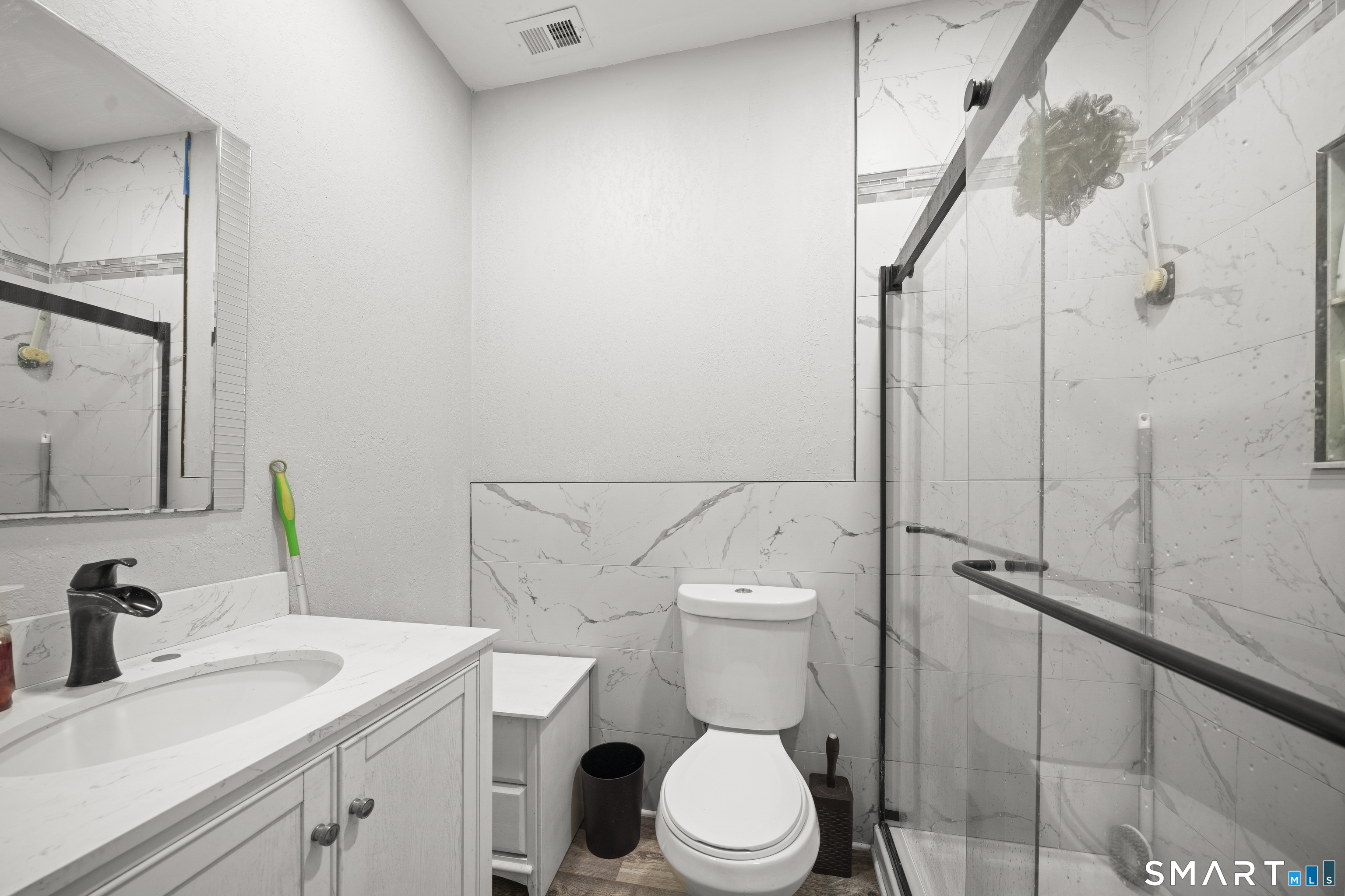 Photo 12 of 211 Carriage Crossing Lane, Middletown, CT