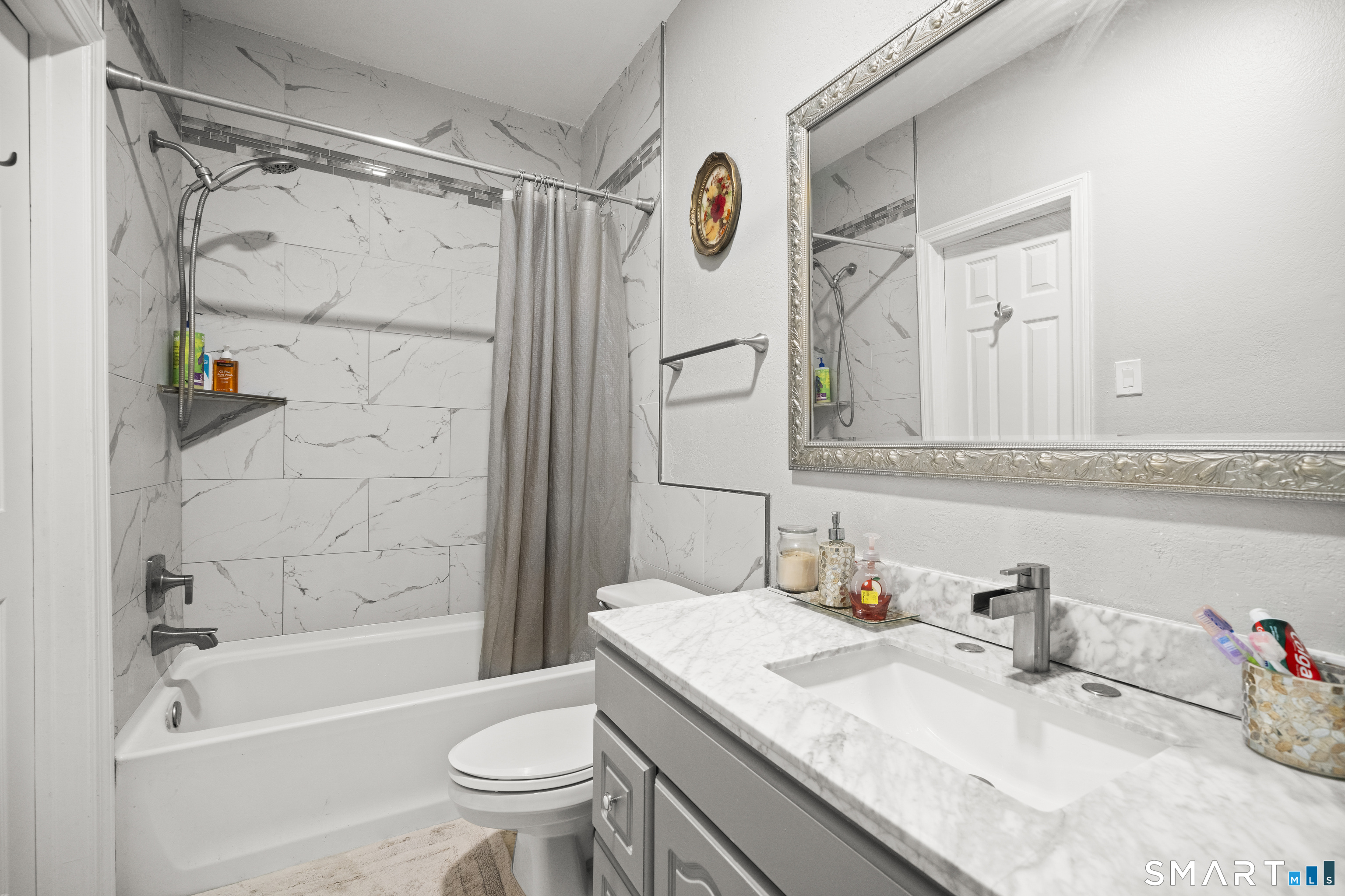 Photo 13 of 211 Carriage Crossing Lane, Middletown, CT