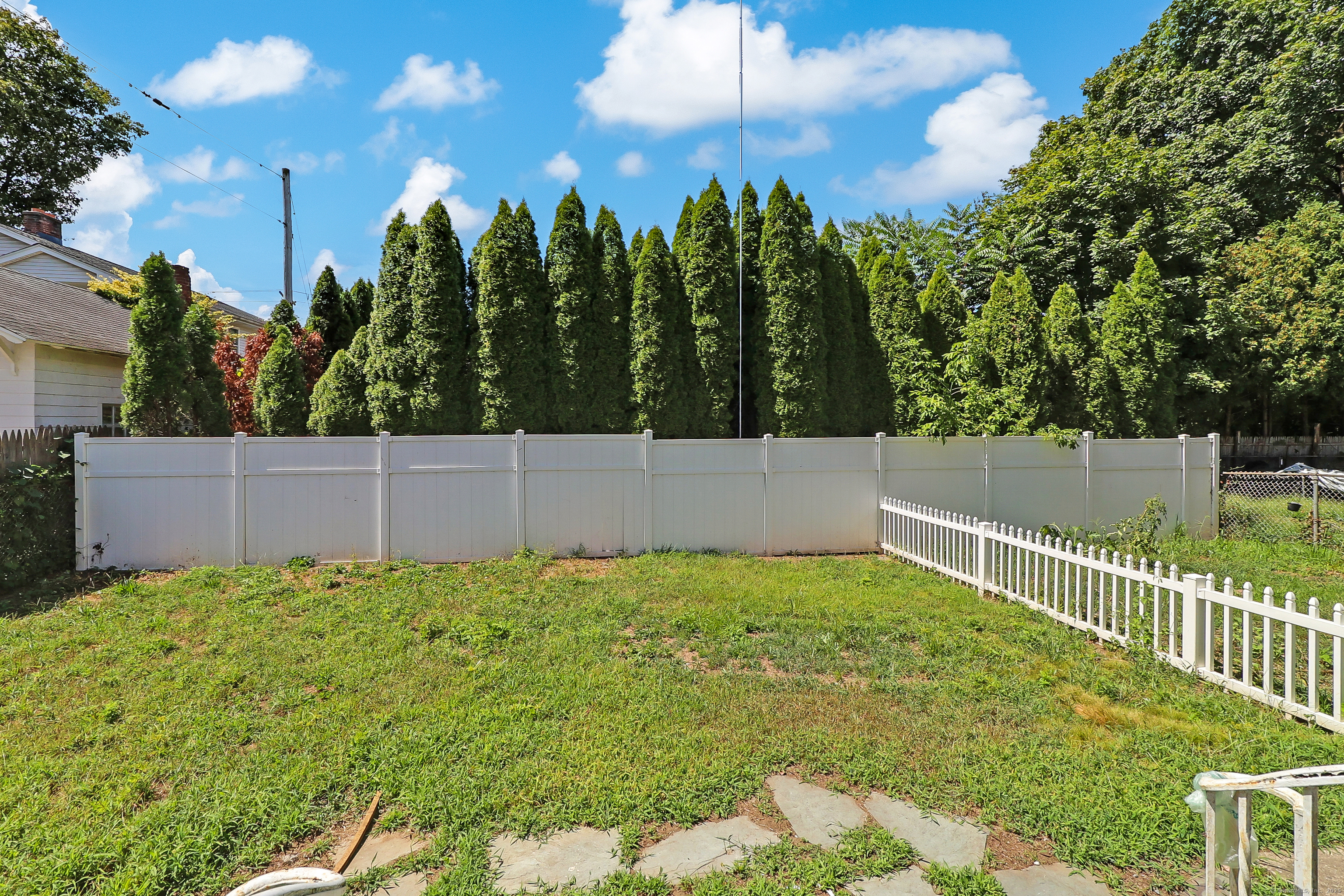 Homes for sale in Ansonia, CT | 185 Wakelee Ave, Ansonia, CT 06401 | MLS# 24147099