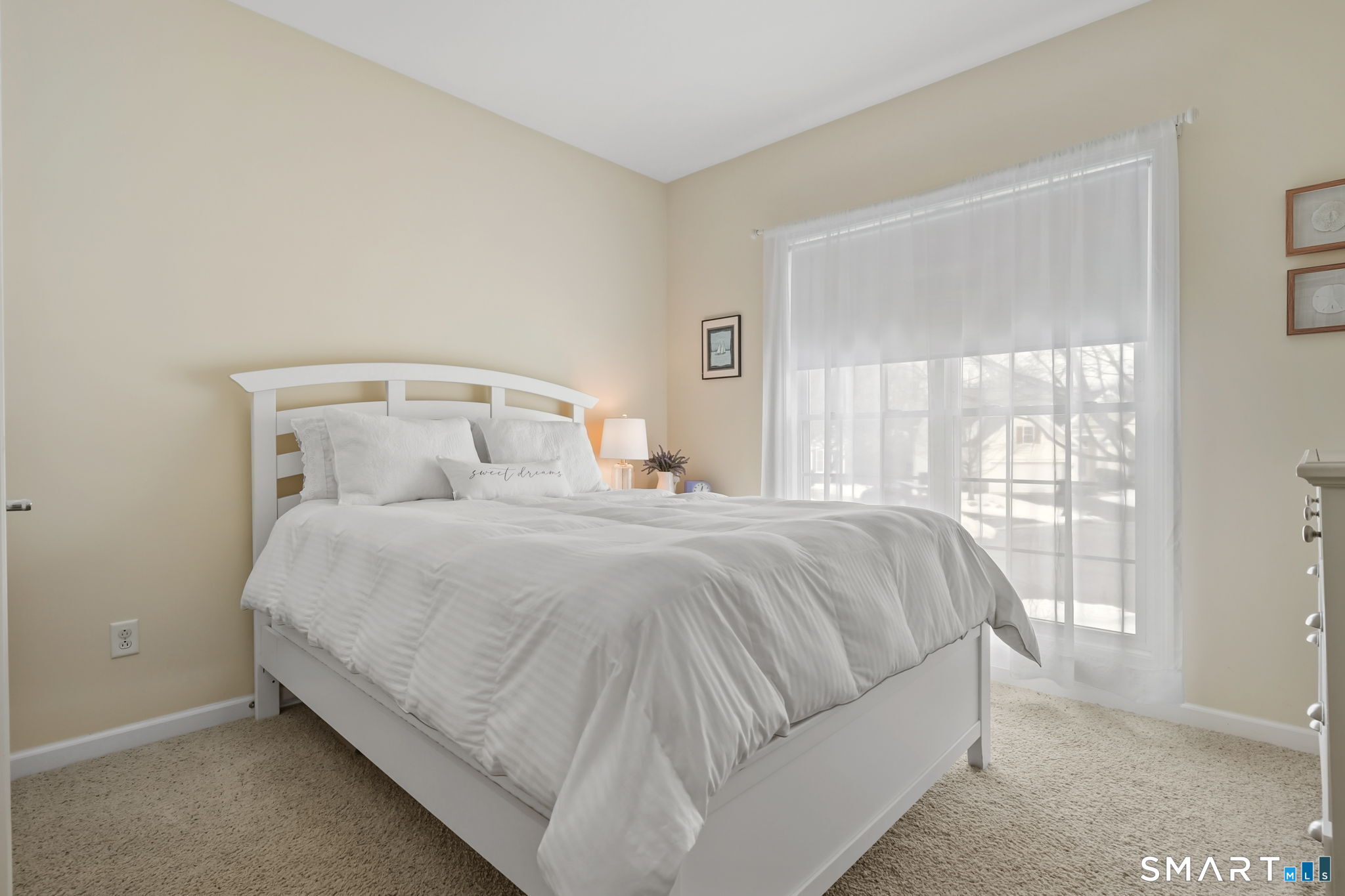 Photo 6 of 520 Traditions Court, Oxford, CT