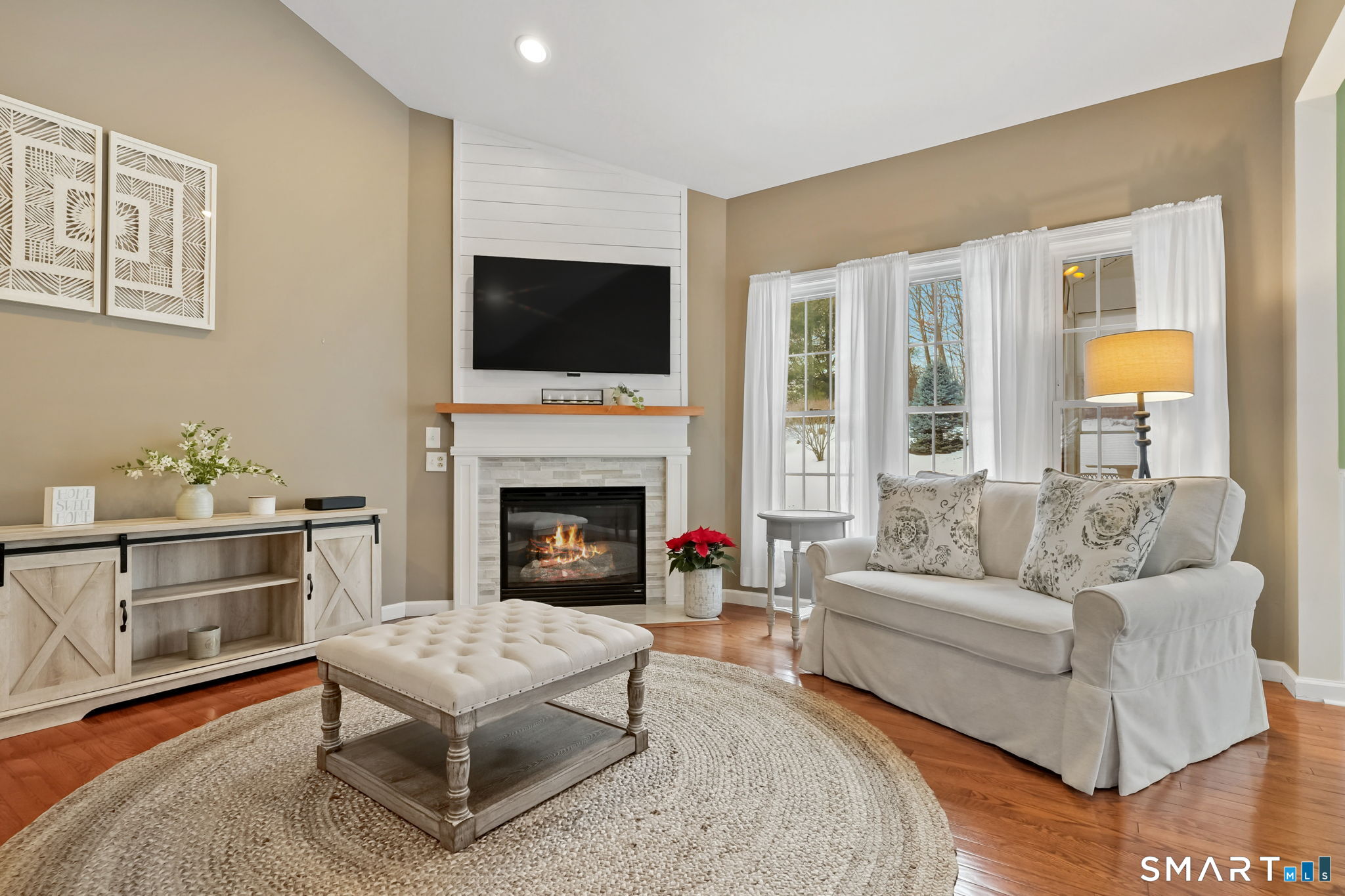 Photo 11 of 520 Traditions Court, Oxford, CT