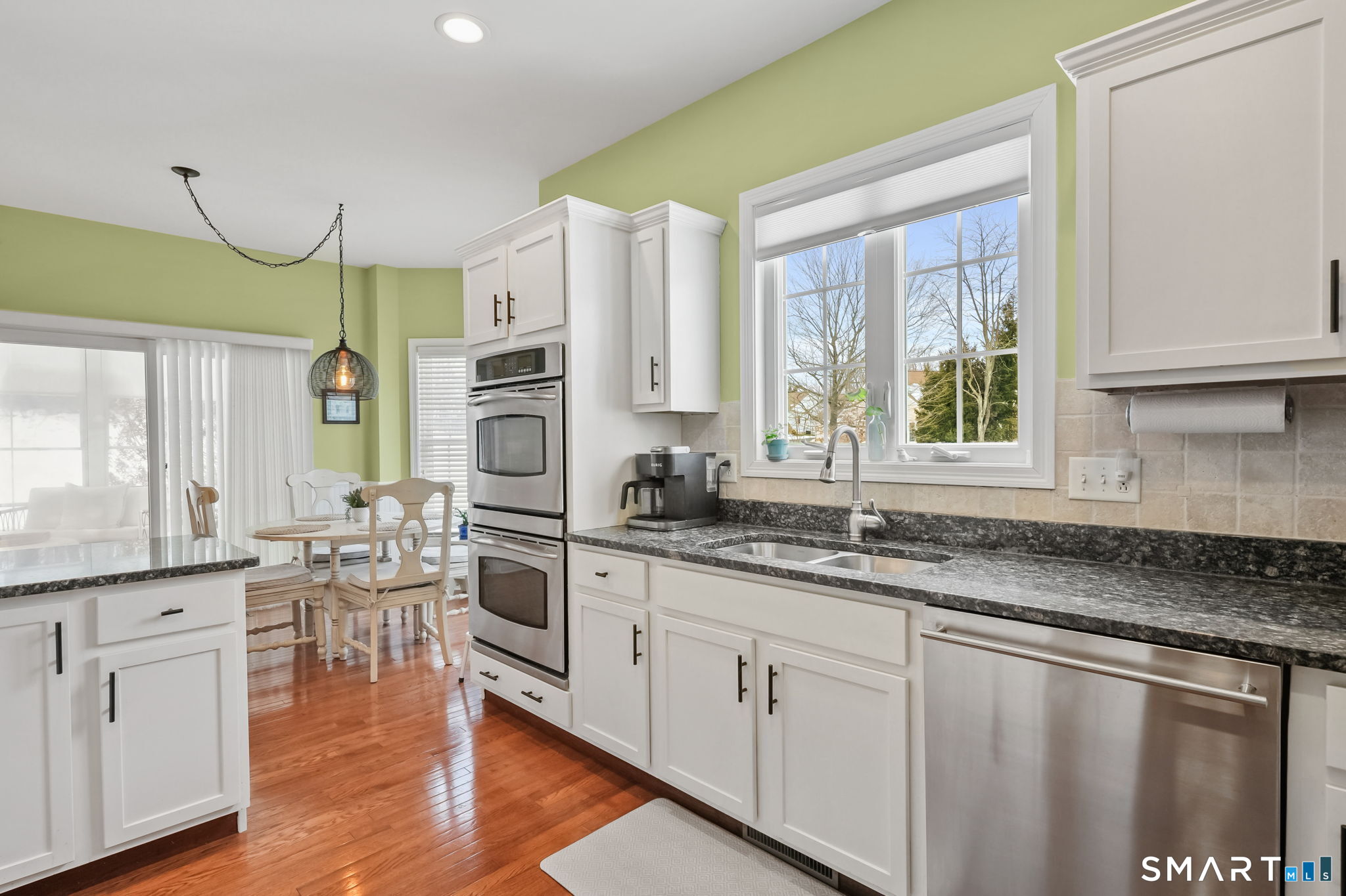 Photo 24 of 520 Traditions Court, Oxford, CT