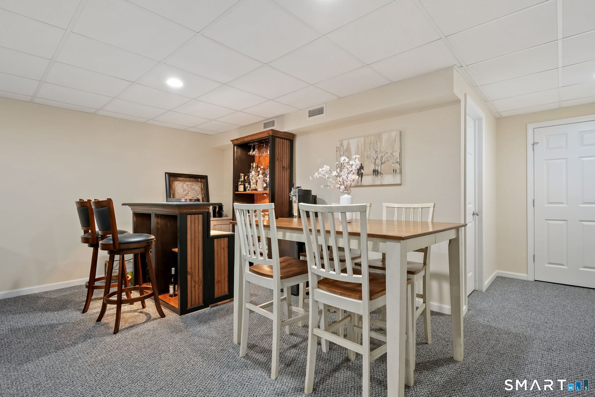 Photo 33 of 520 Traditions Court, Oxford, CT