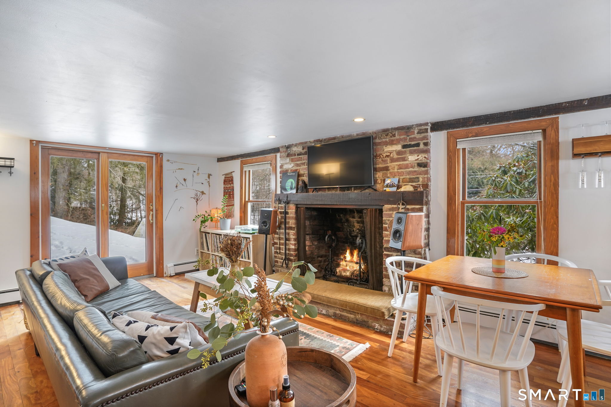 Homes for sale in Redding, CT | 7 Peaceable St, Redding, CT 06896 | MLS# 24146520