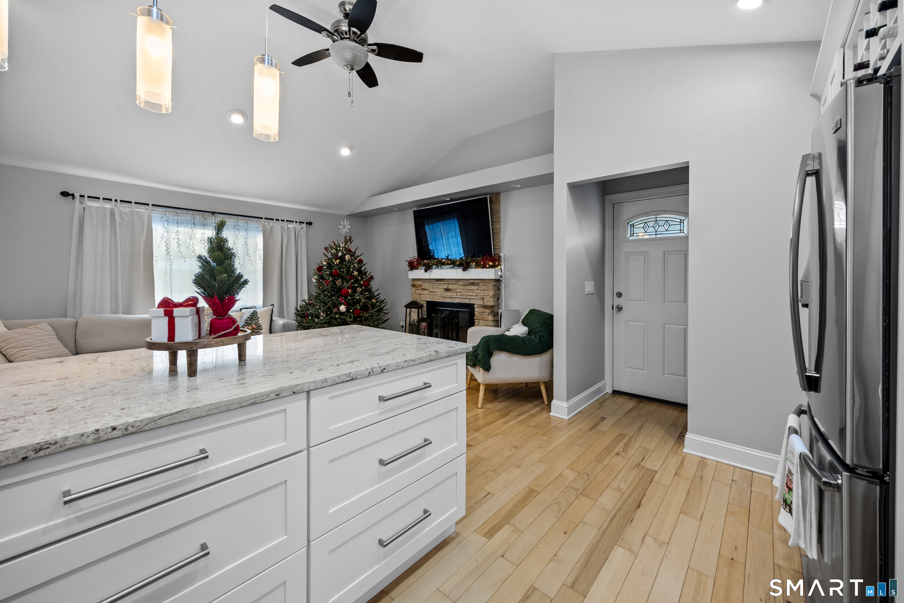 Photo 3 of 29 Reliance Road, Plainville, CT