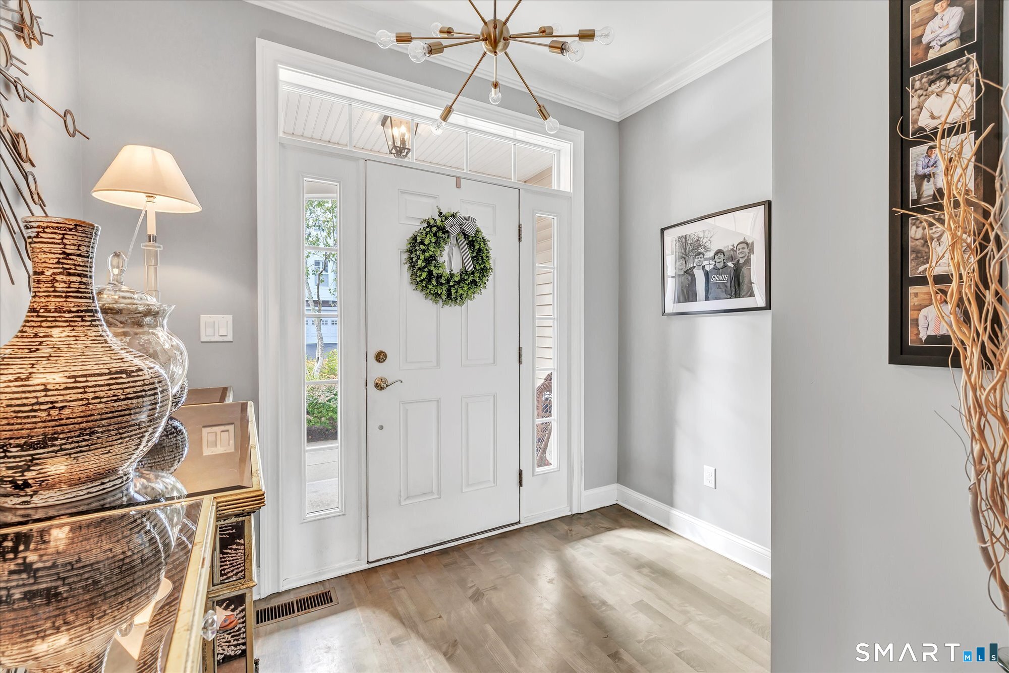 Homes for sale in Middlebury, CT | 24 Ridgewood Dr #24, Middlebury, CT 06762 | MLS# 24147226