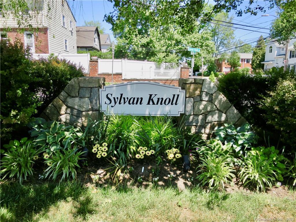 Homes for sale in Stamford, CT | 104 Sylvan Knoll Rd, Stamford, CT 06902 | MLS# 24147353