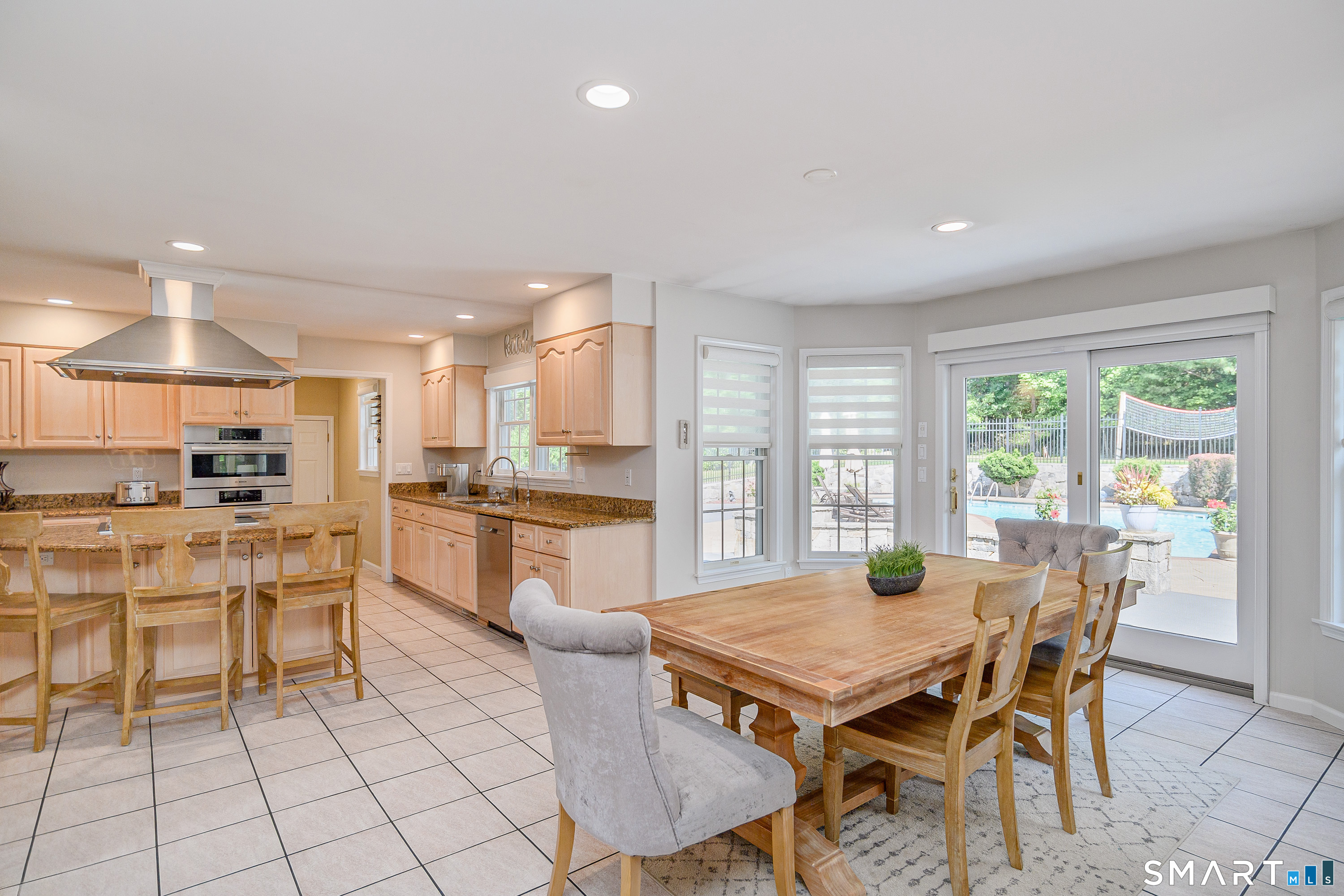 Homes for sale in New Fairfield, CT | 8 Woodridge Ln, New Fairfield, CT 06812 | MLS# 24147312