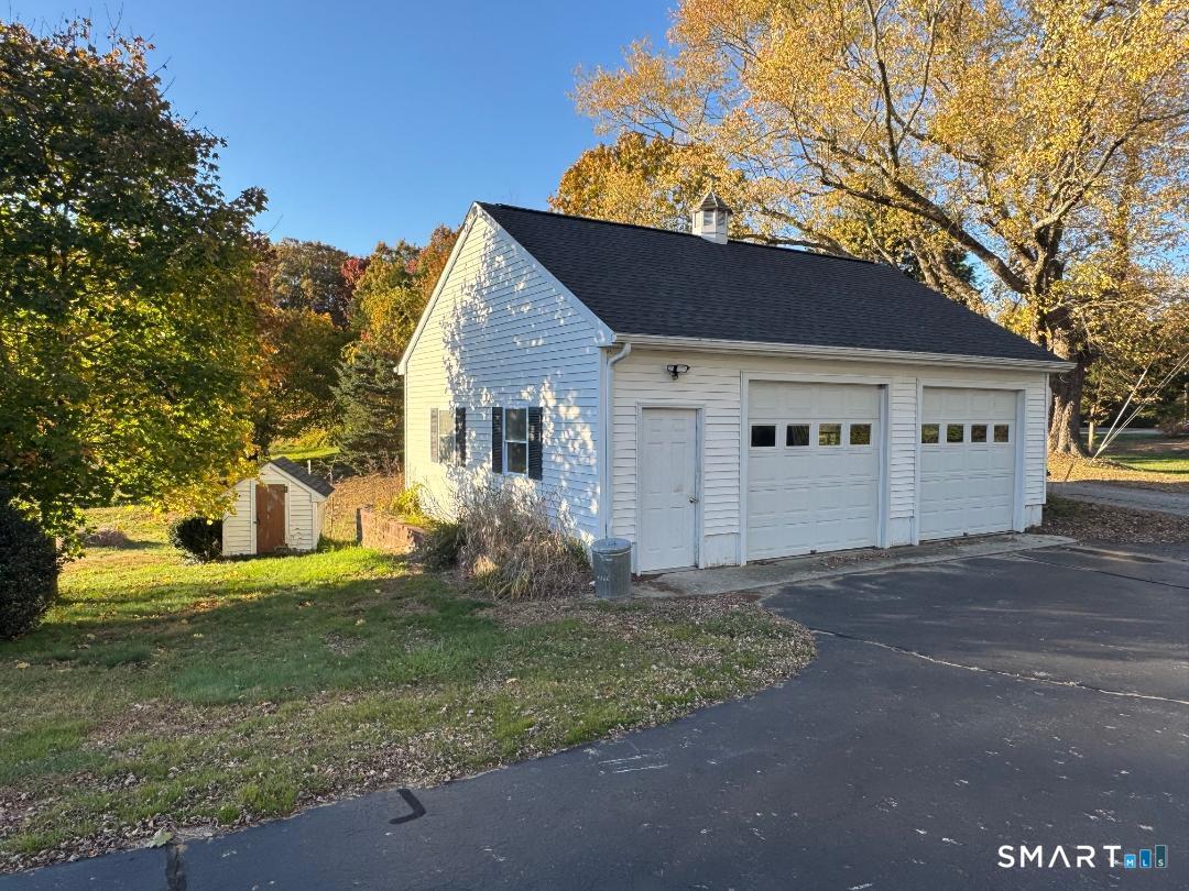 Photo 5 of 75 Lovers Lane, Plainfield, CT