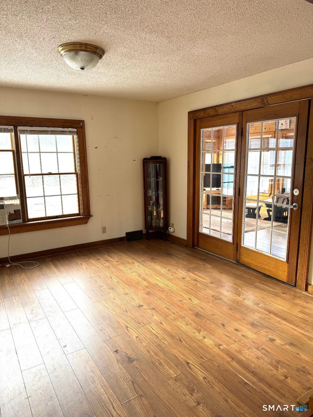 Photo 11 of 75 Lovers Lane, Plainfield, CT