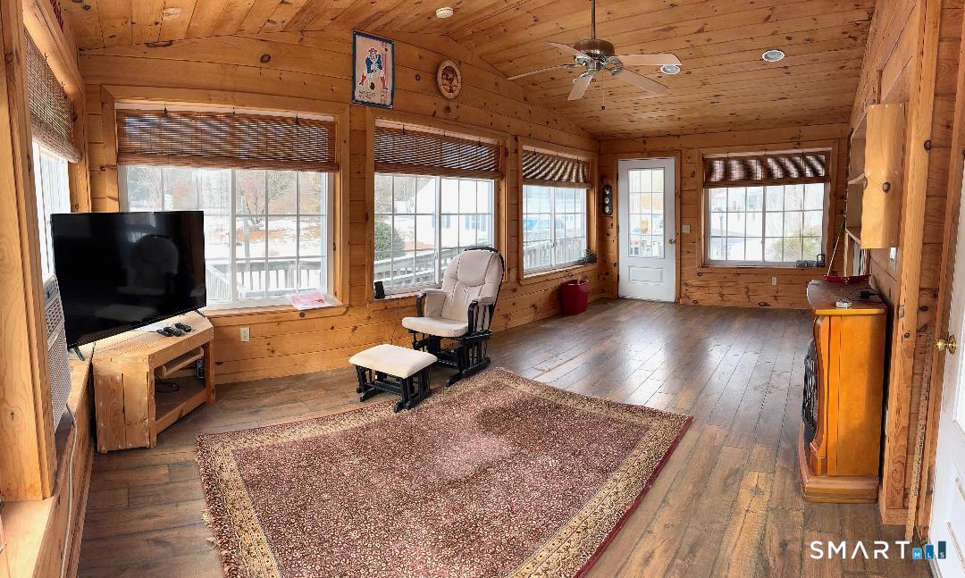 Photo 9 of 75 Lovers Lane, Plainfield, CT