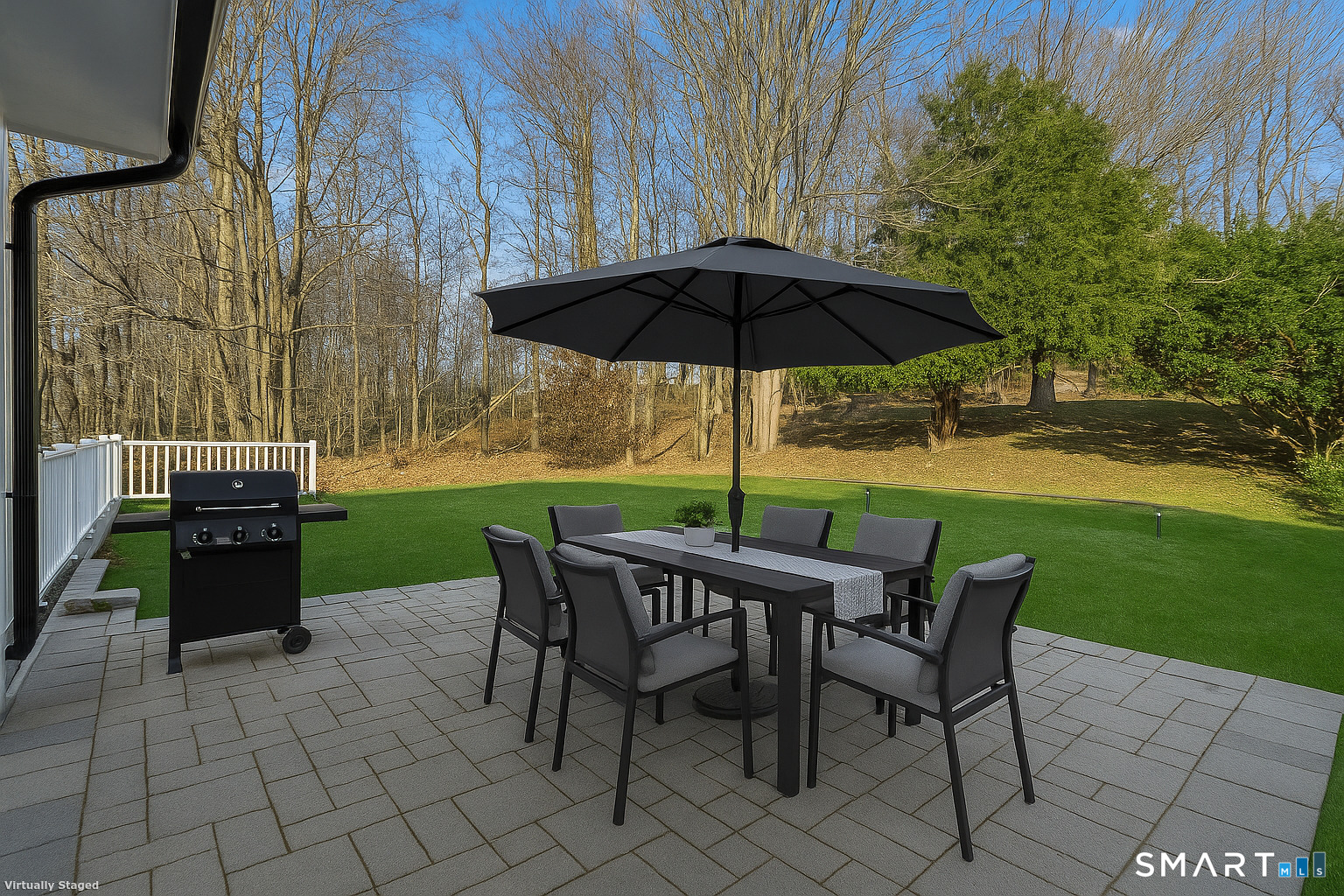 Homes for sale in New Fairfield, CT | 8 Fulton Dr, New Fairfield, CT 06812 | MLS# 24147267