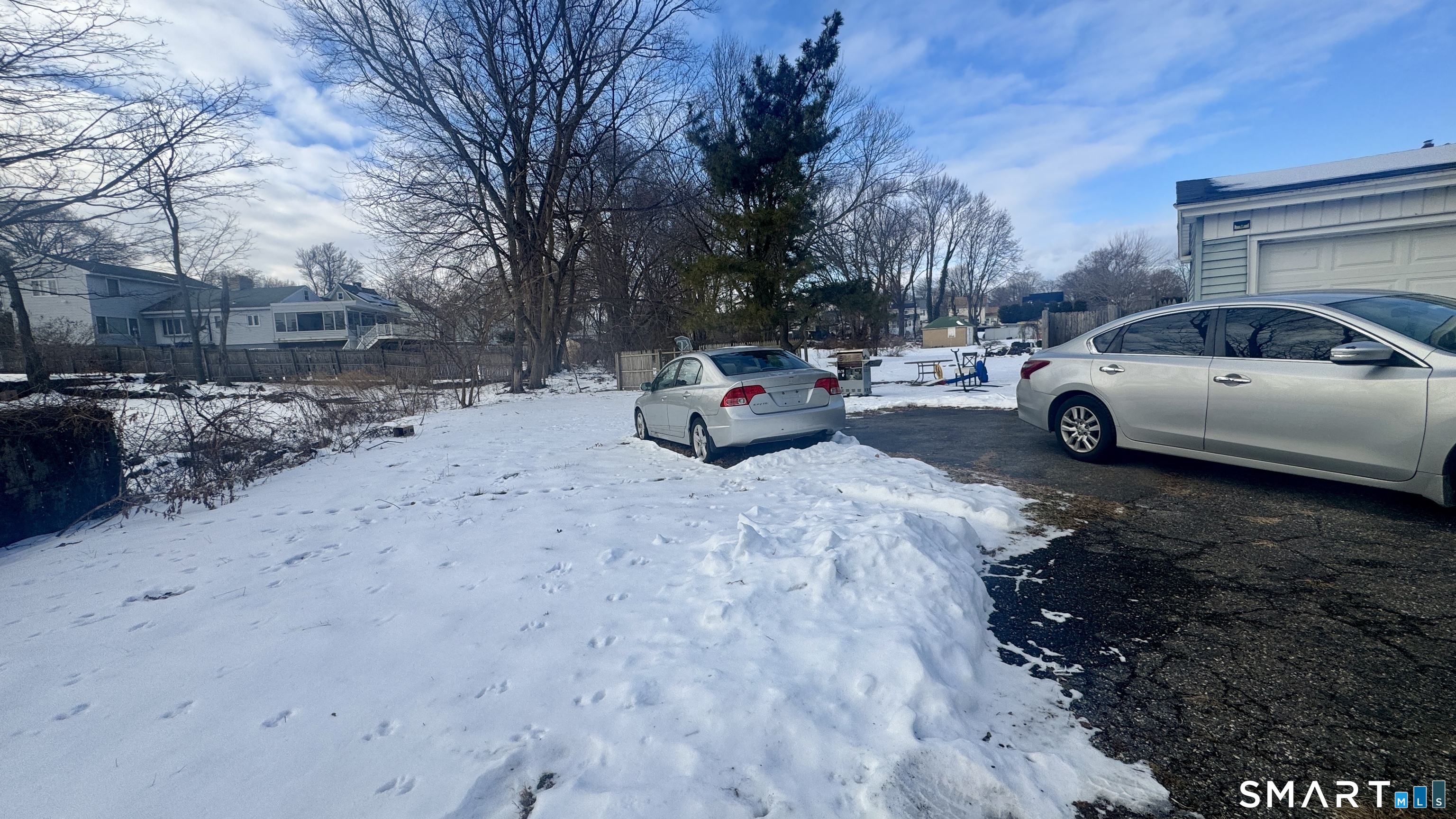 Homes for sale in Stratford, CT | 501 King St, Stratford, CT 06614 | MLS# 24147451