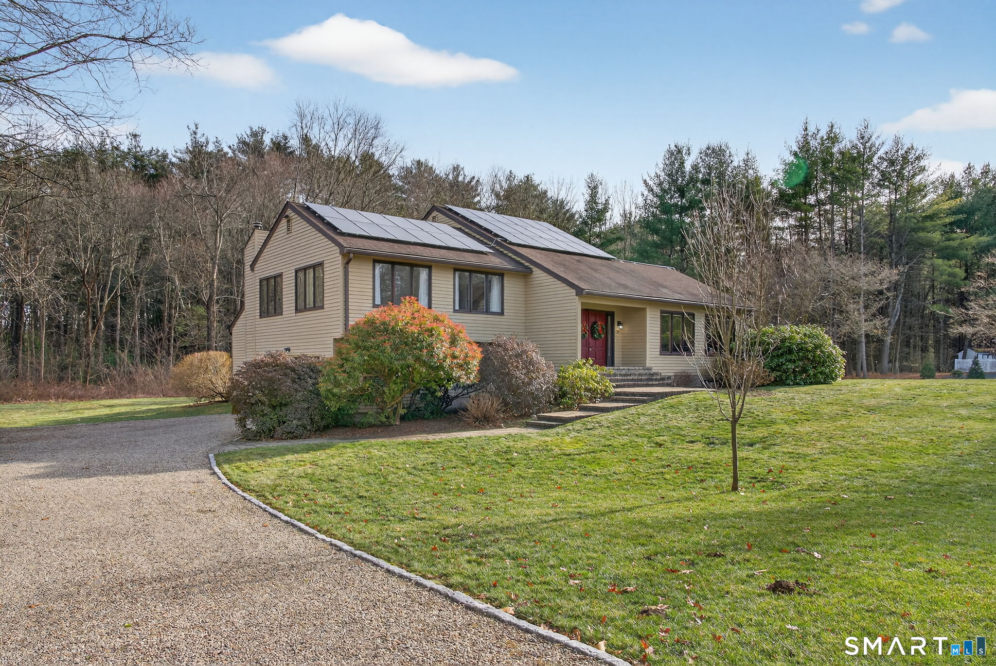 Homes for sale in Avon, CT | 36 N Farms Rd, Avon, CT 06001 | MLS# 24147092