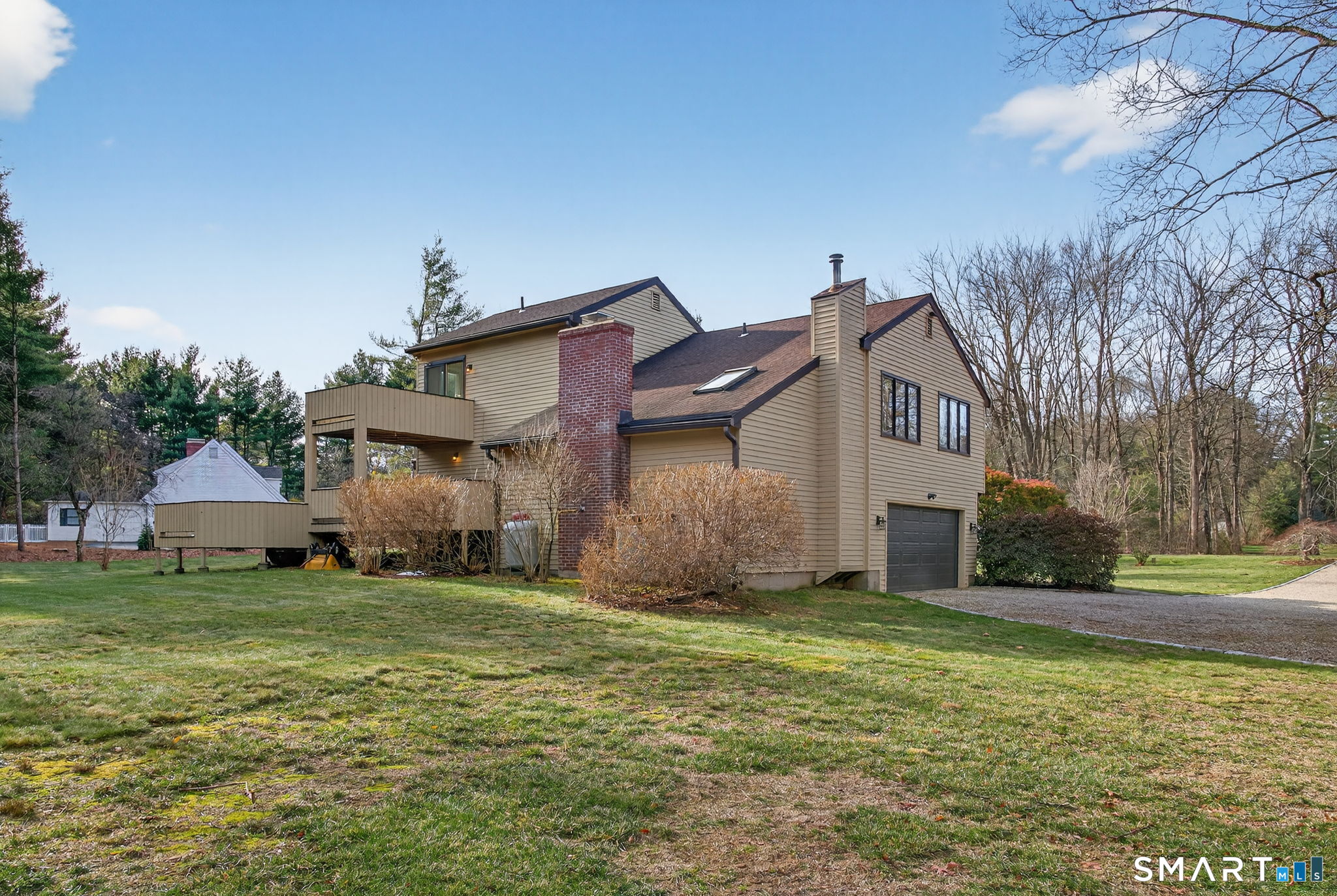 Homes for sale in Avon, CT | 36 N Farms Rd, Avon, CT 06001 | MLS# 24147092