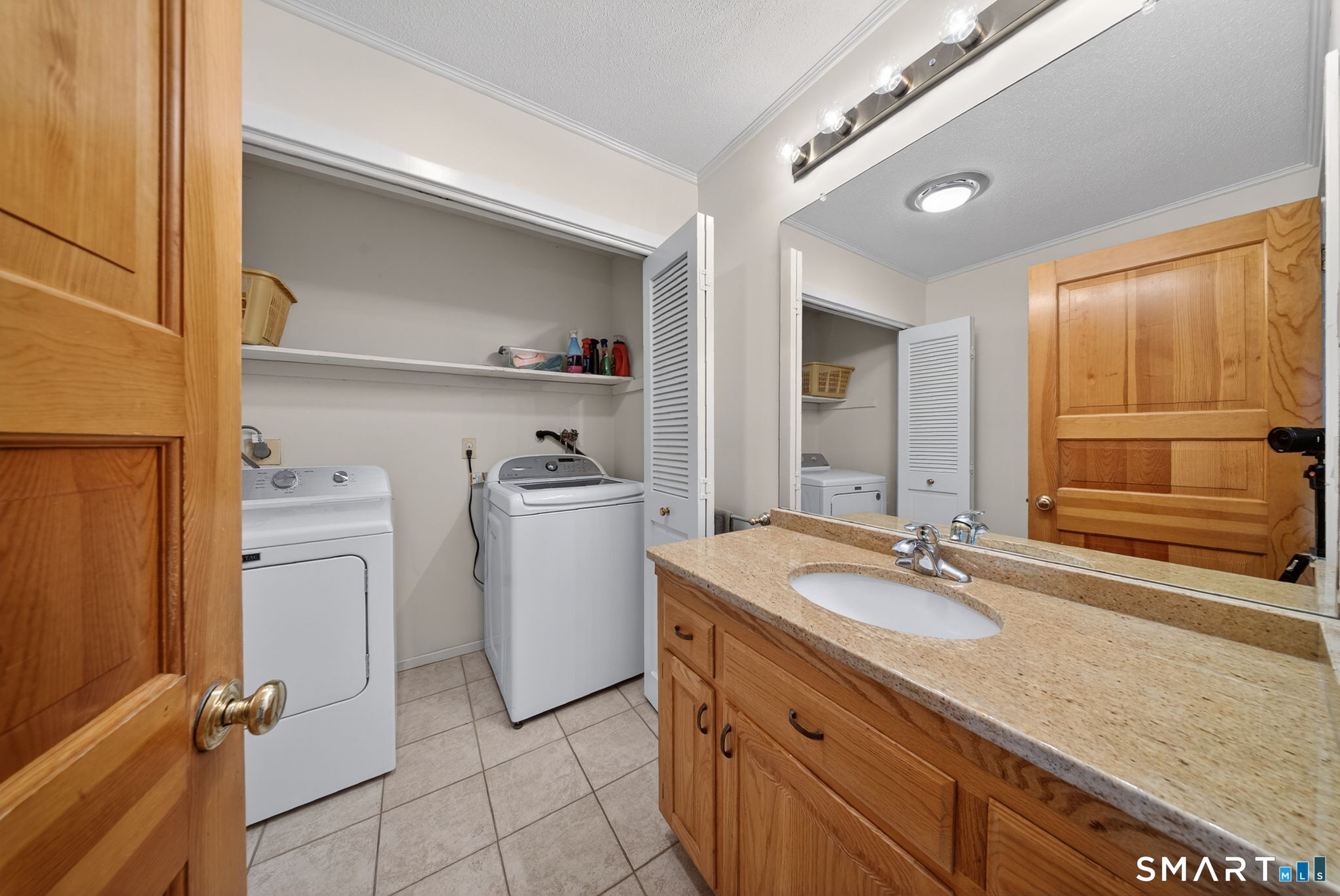 Photo 14 of 36 Farms Road, Avon, CT