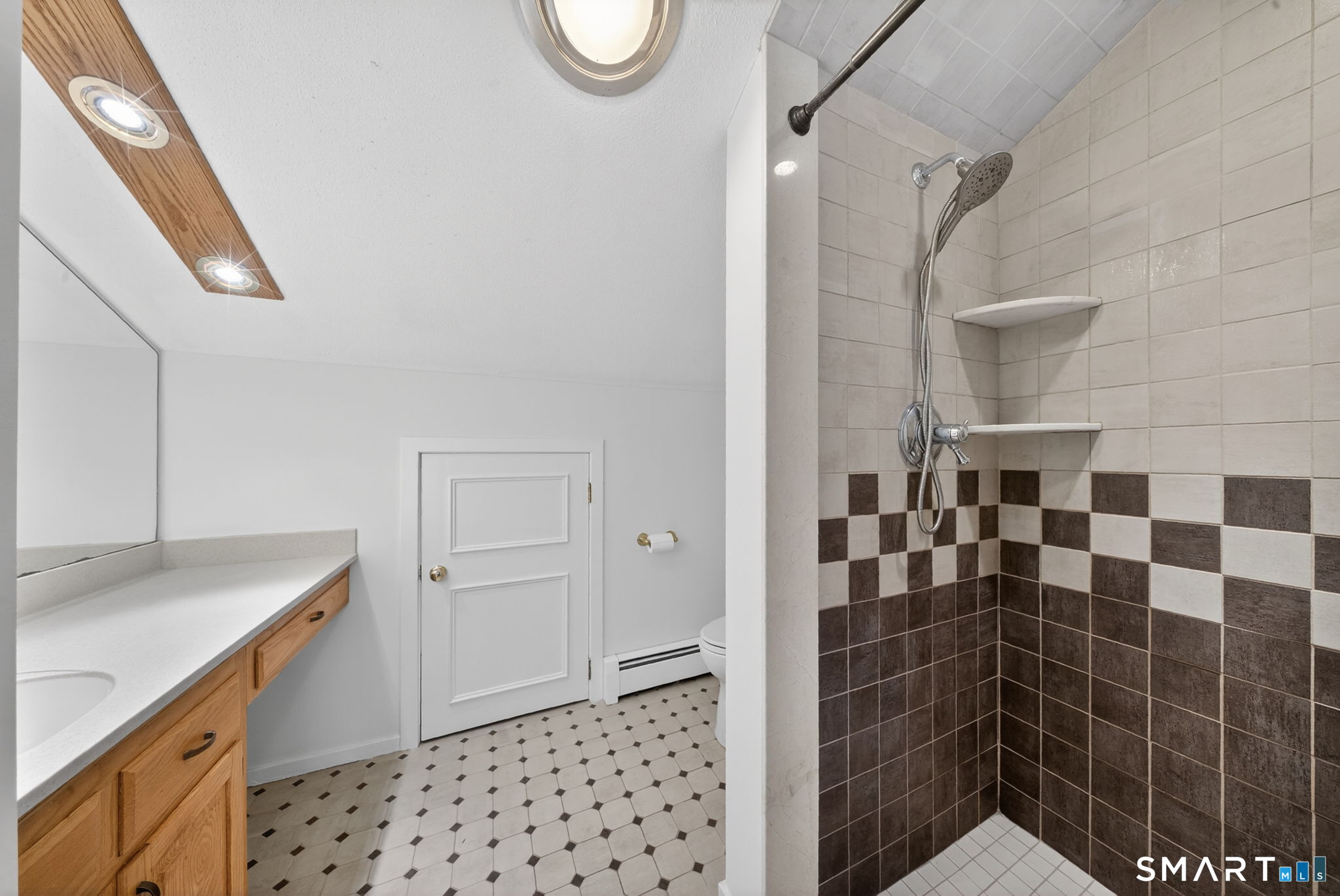 Photo 17 of 36 Farms Road, Avon, CT