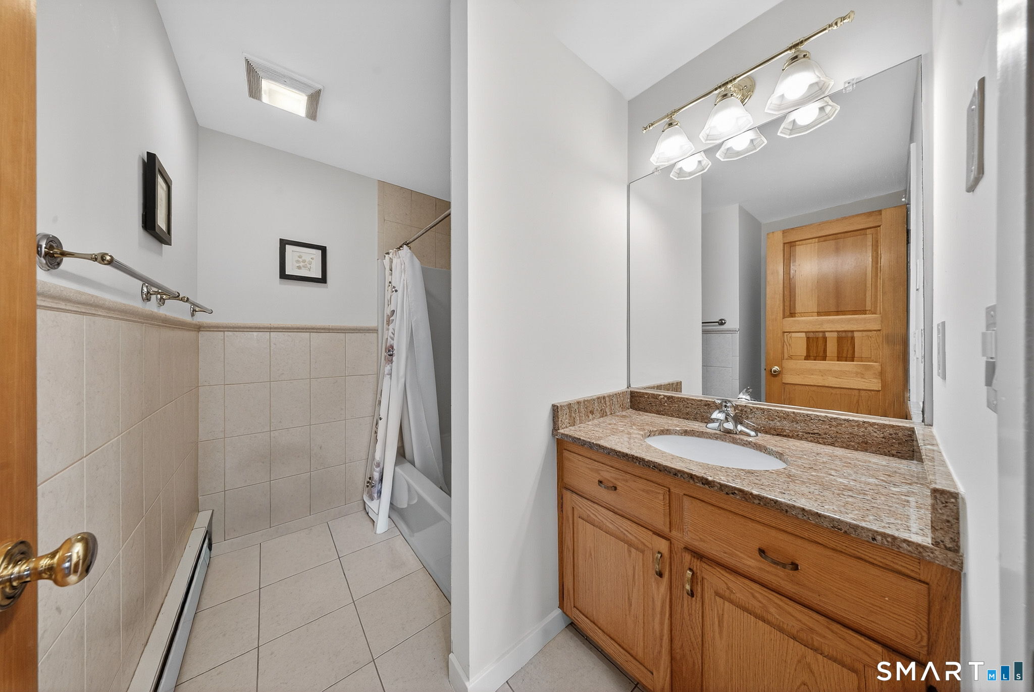 Photo 22 of 36 Farms Road, Avon, CT