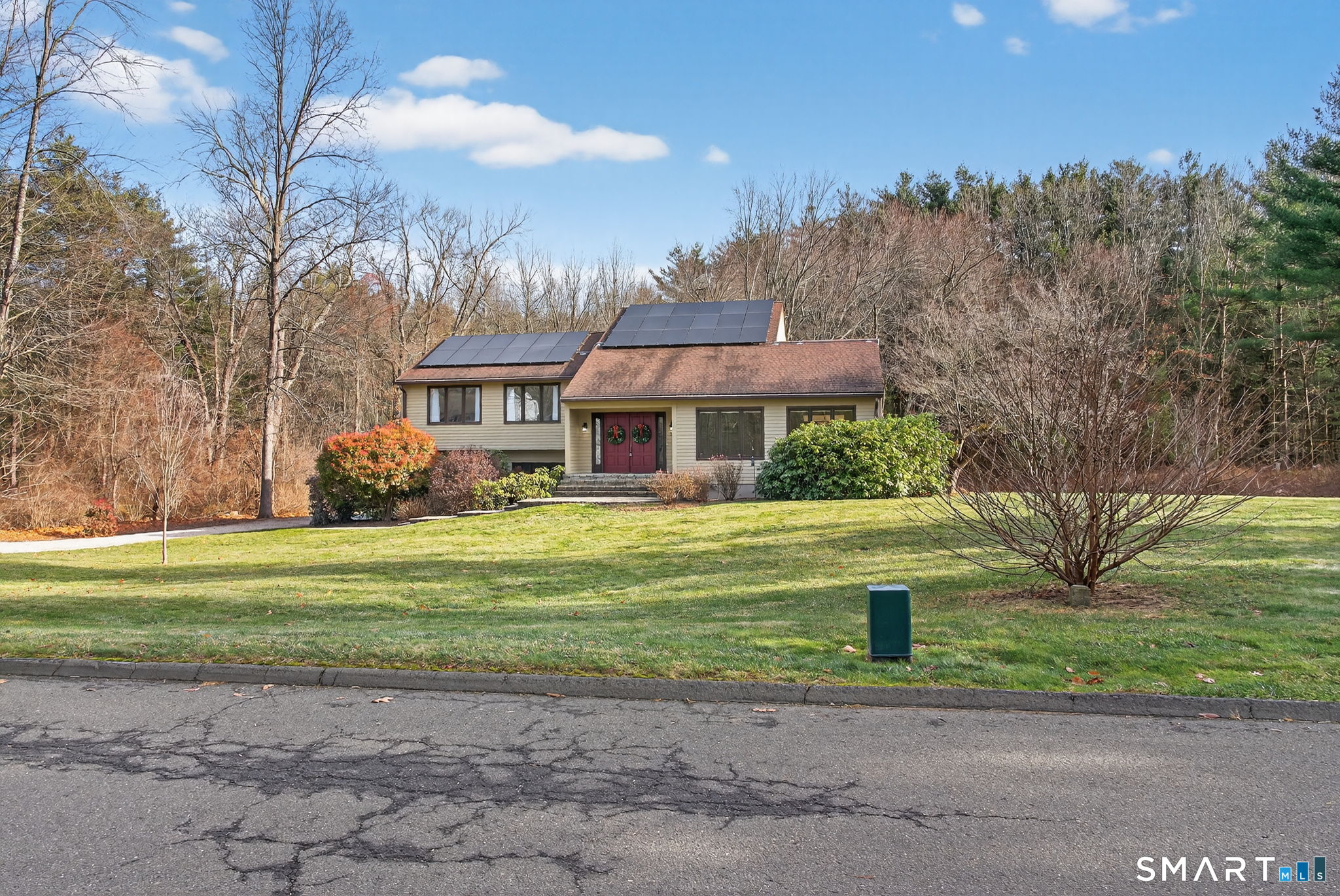 Photo 26 of 36 Farms Road, Avon, CT