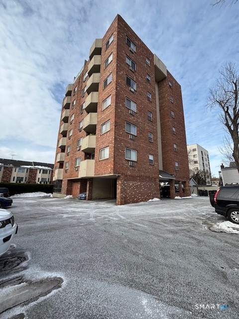 Homes for sale in Stamford, CT | 1611 Washington Blvd #PH A, Stamford, CT 06901 | MLS# 24147524