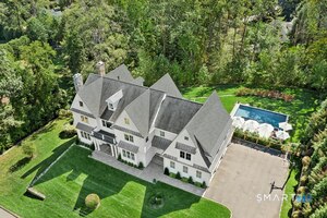 42 Hillcrest Road