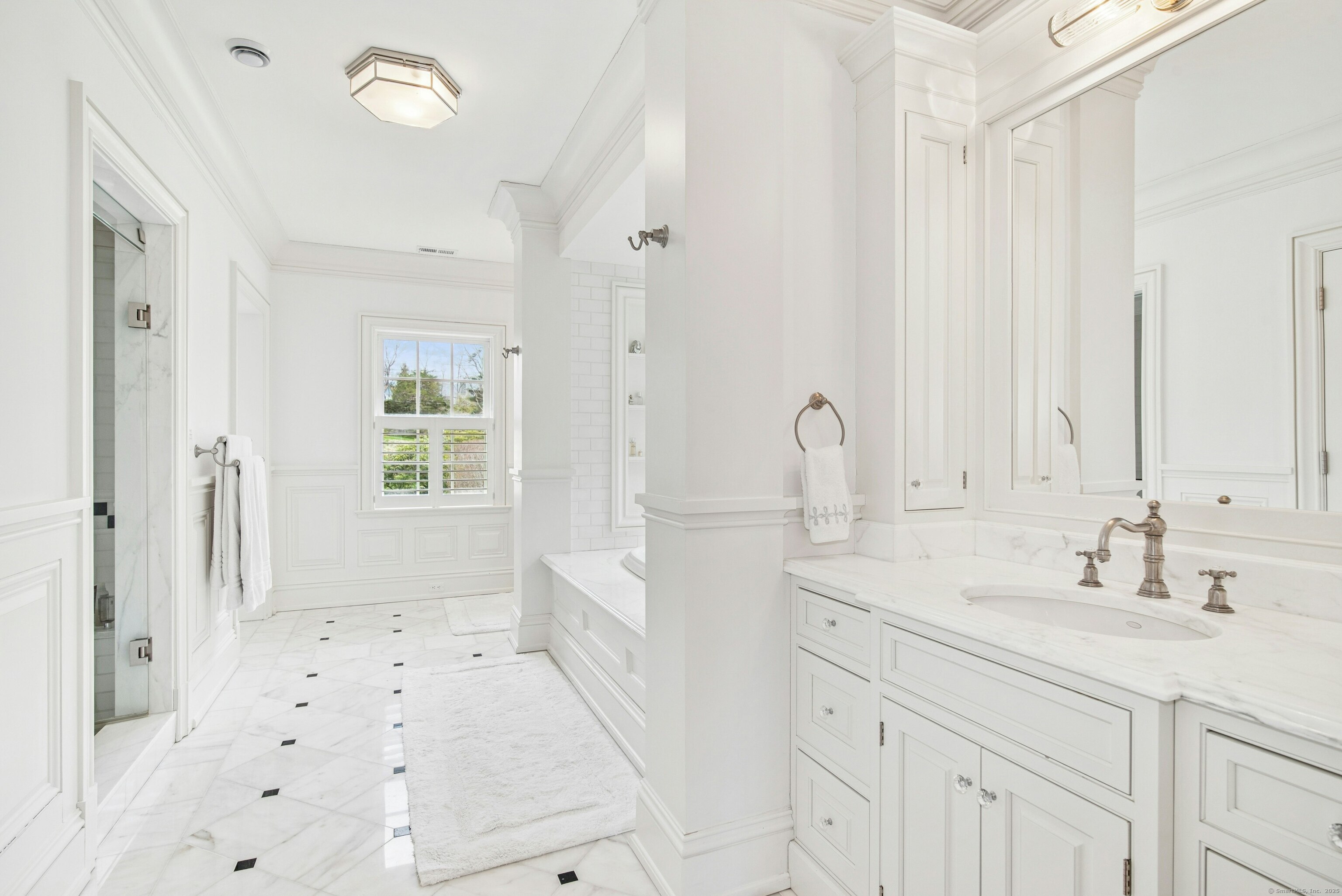 Photo 16 of 584 West Road, New Canaan, CT