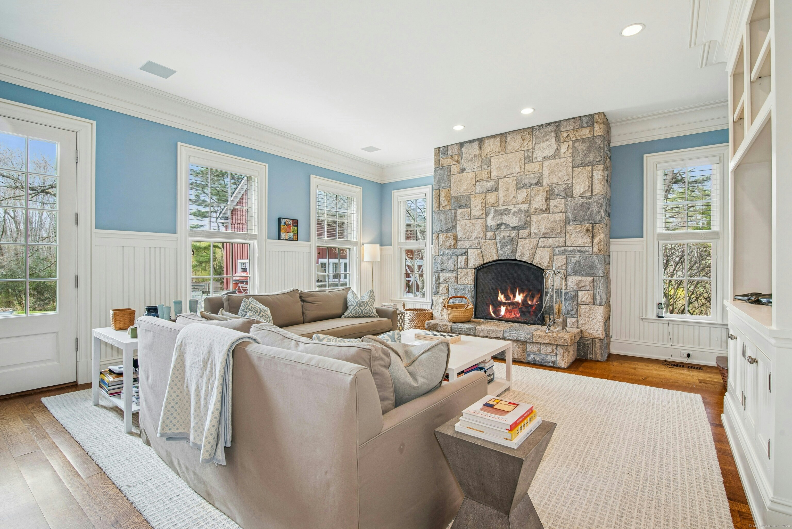 Photo 13 of 584 West Road, New Canaan, CT