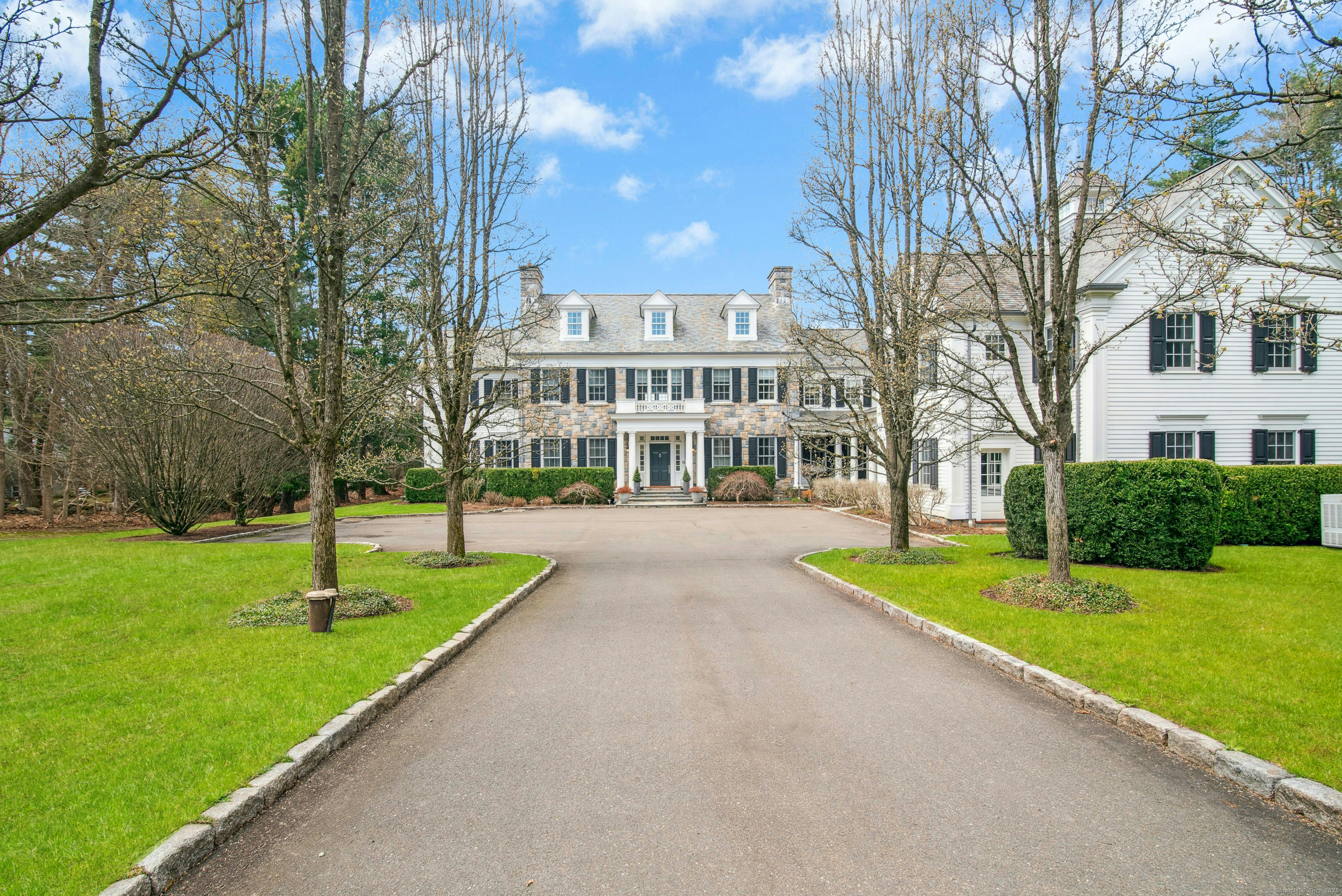 Photo 1 of 584 West Road, New Canaan, CT