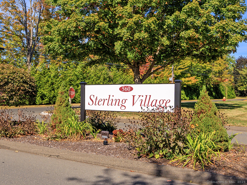 Photo 35 of 123 Pembroke Court, Meriden, CT