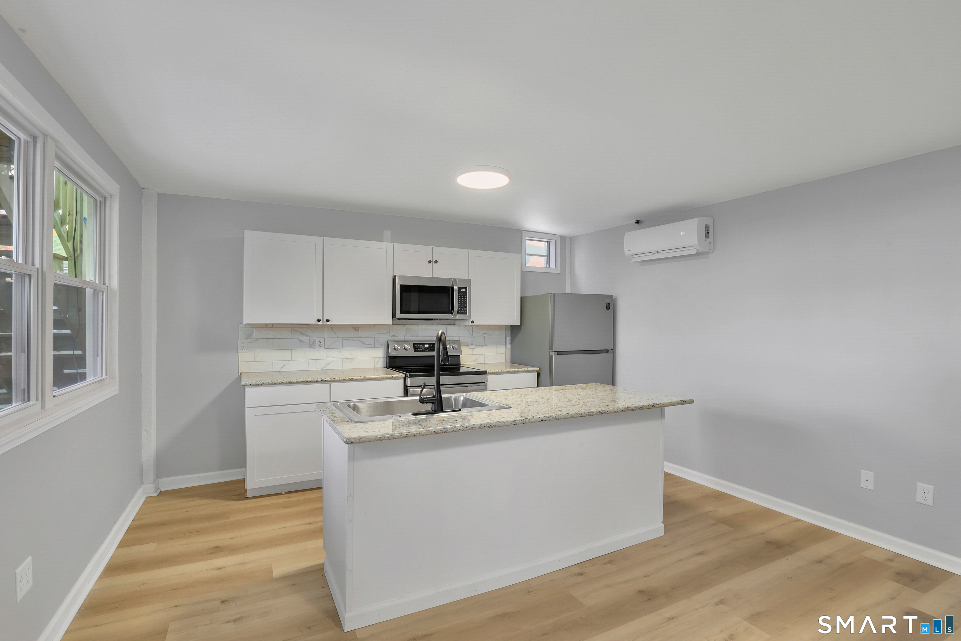 Photo 15 of 194 Hartford Road, Manchester, CT